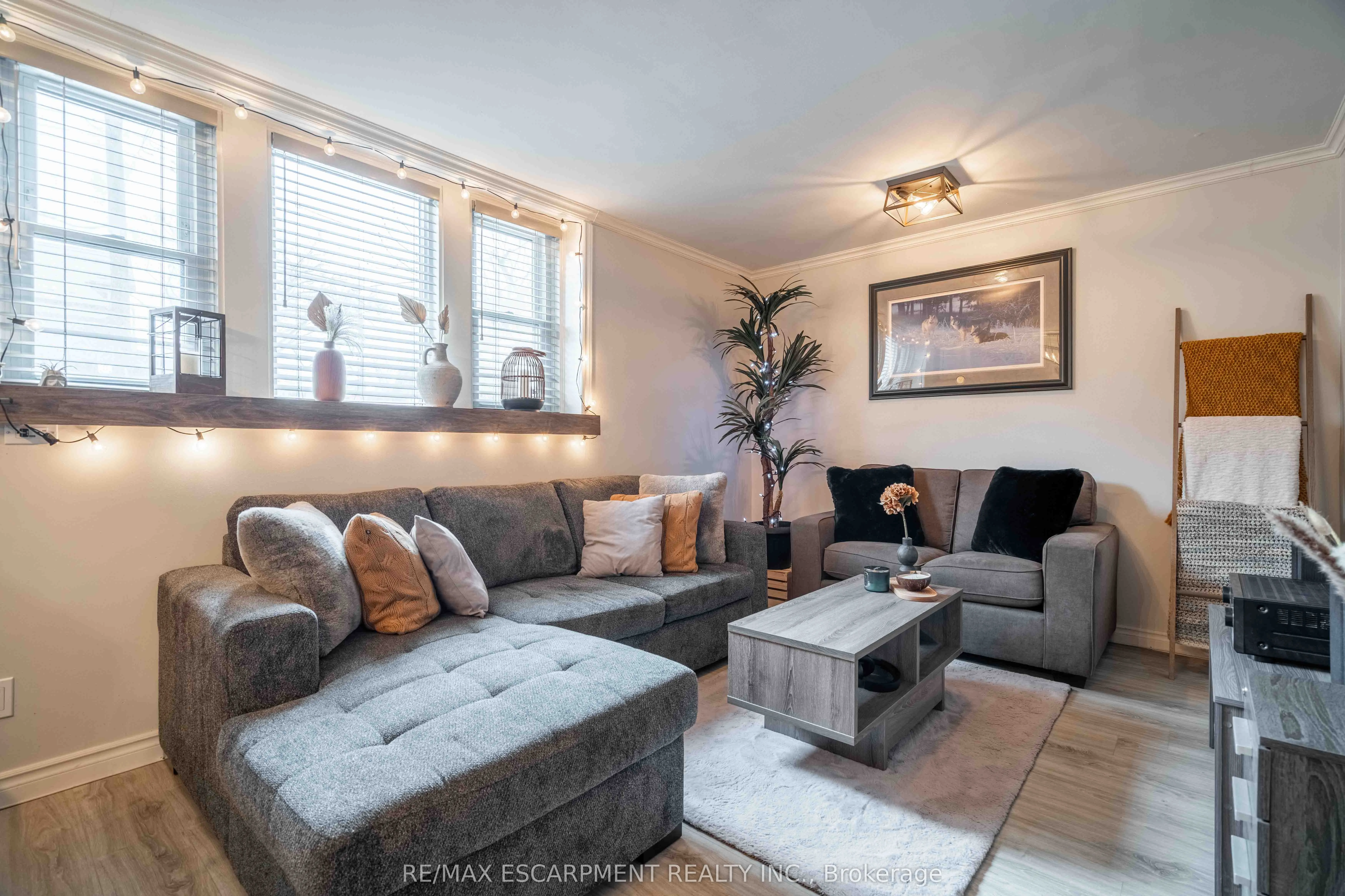 356 HUNTER Street E, #9