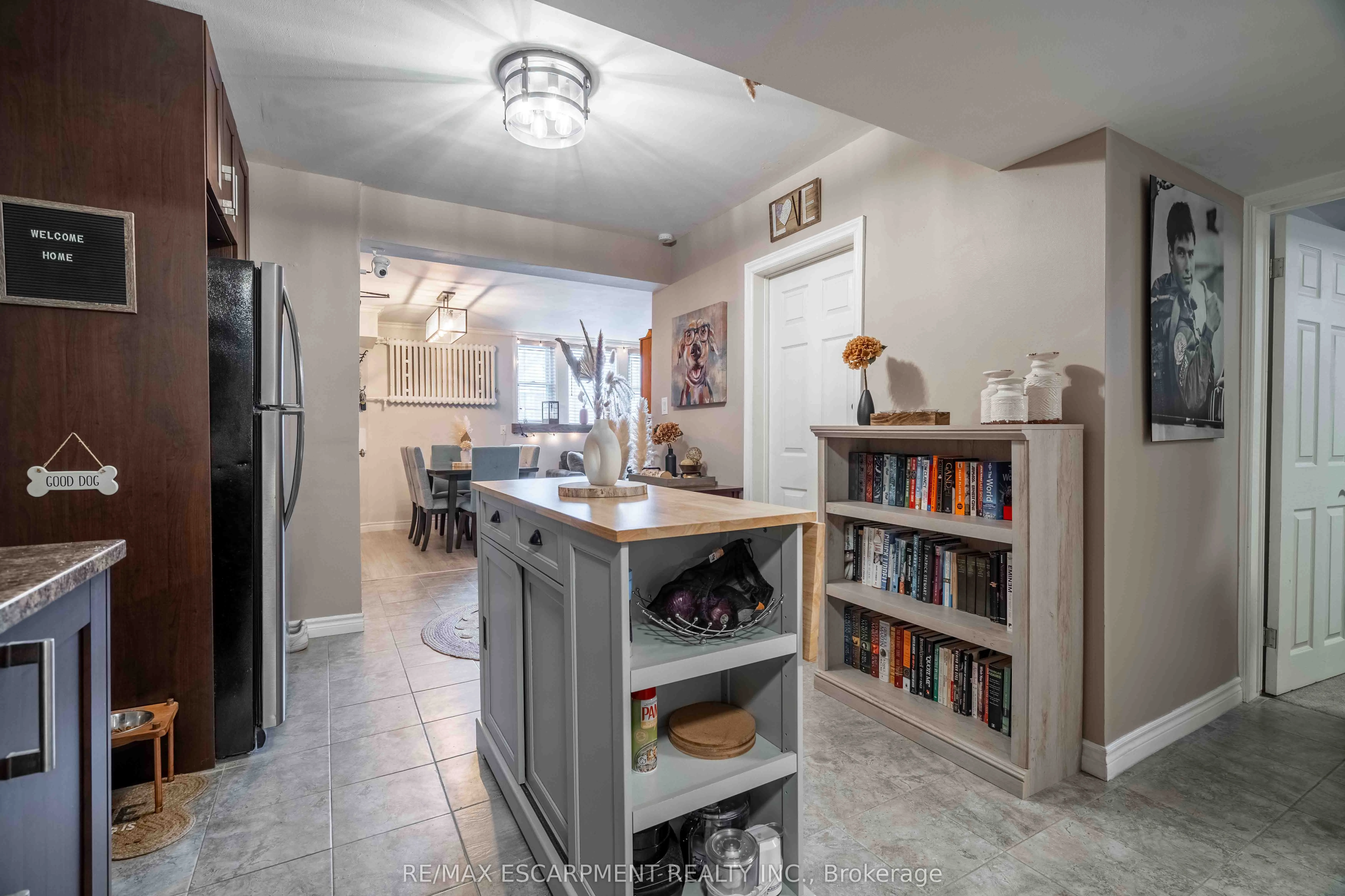 356 HUNTER Street E, #9