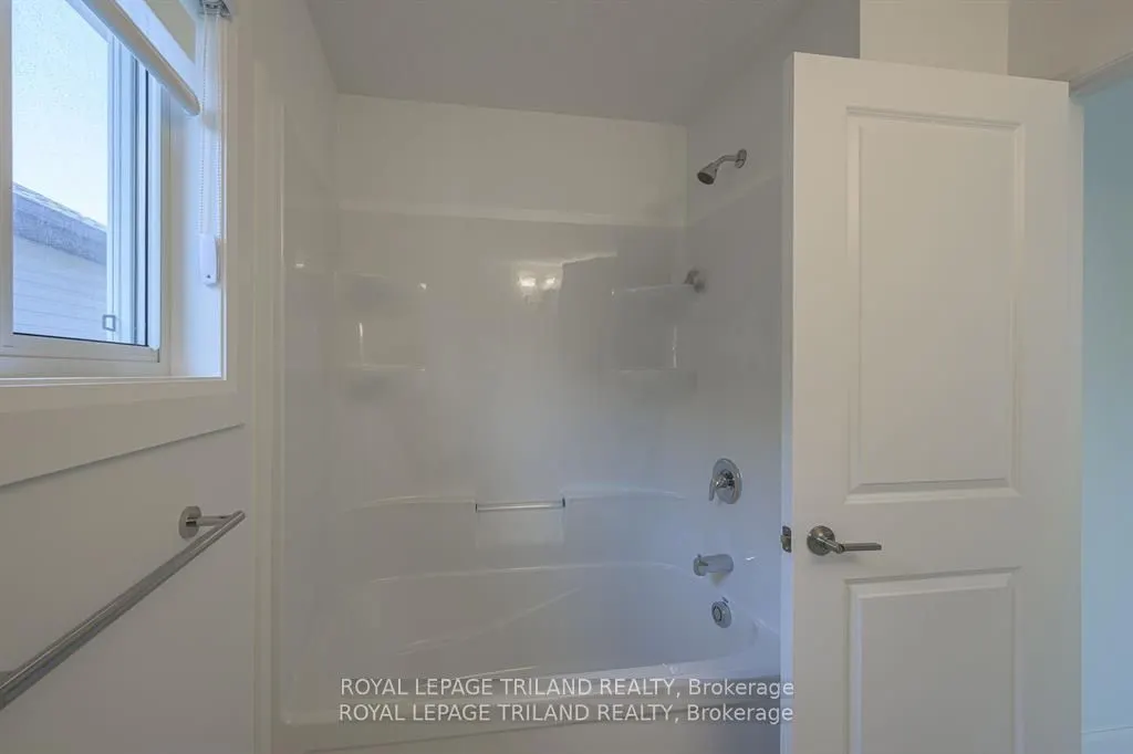 3837 AUCKLAND Avenue