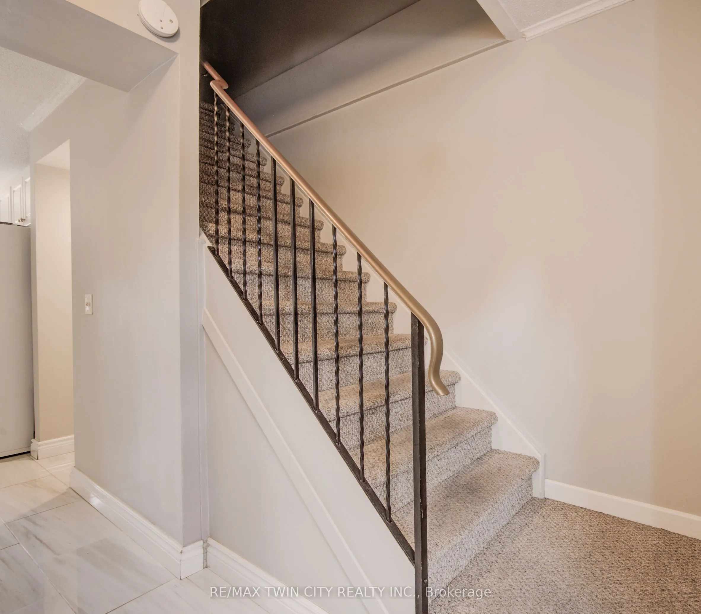 121 University Avenue E, #43