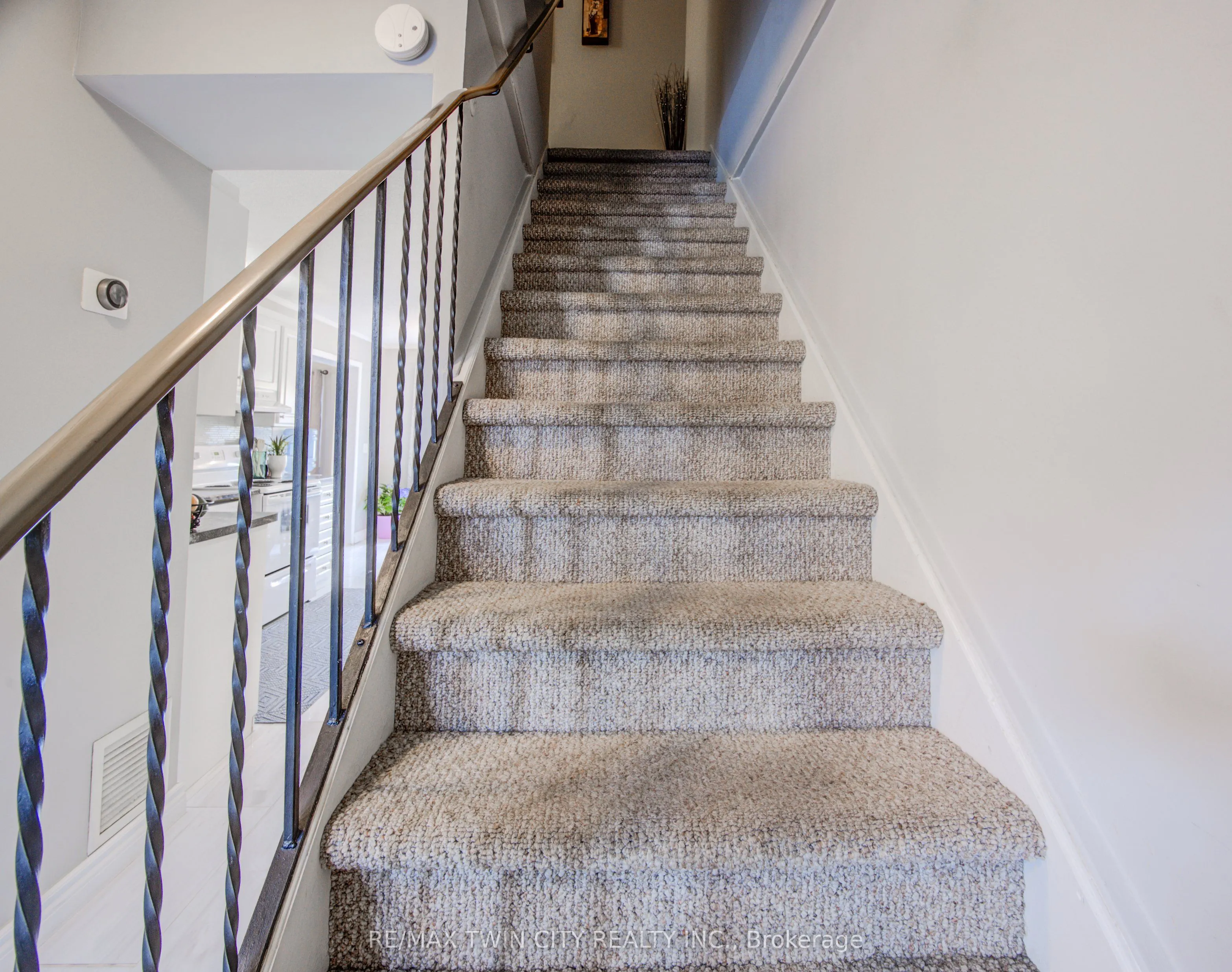 121 University Avenue E, #43