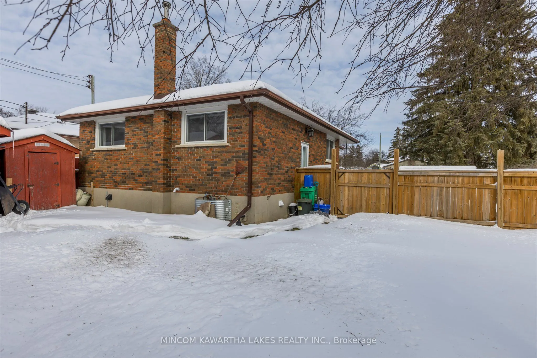 867 Hemlock Street