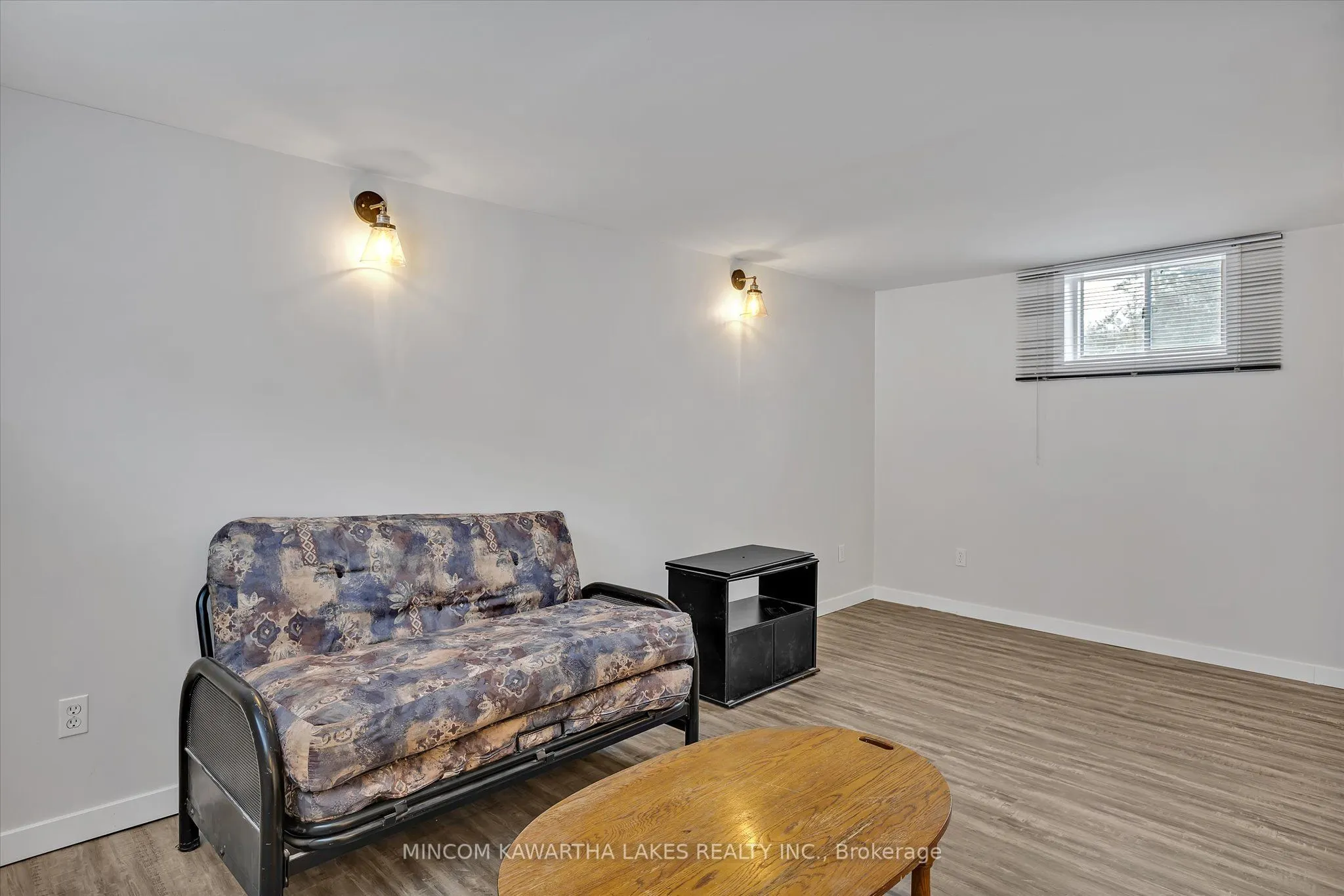 867 Hemlock Street