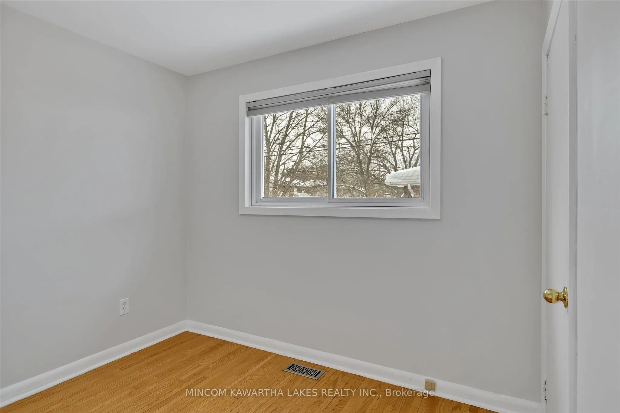 867 Hemlock Street