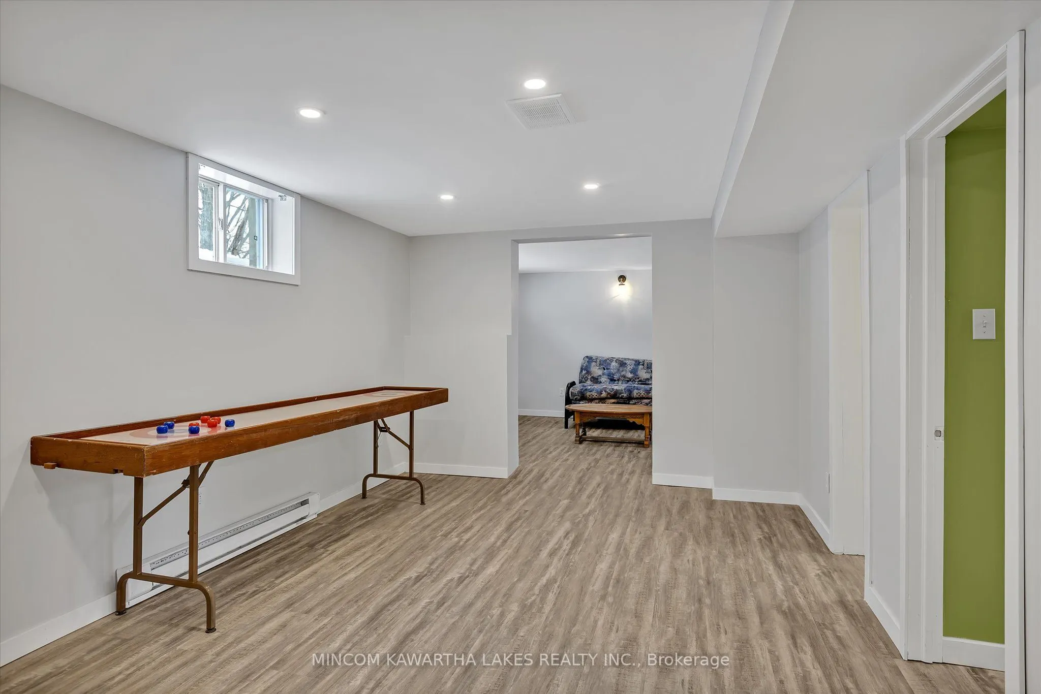 867 Hemlock Street