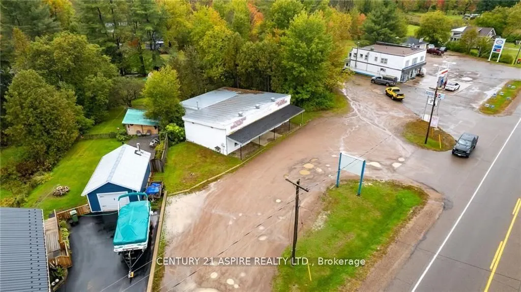 2096 Petawawa Boulevard