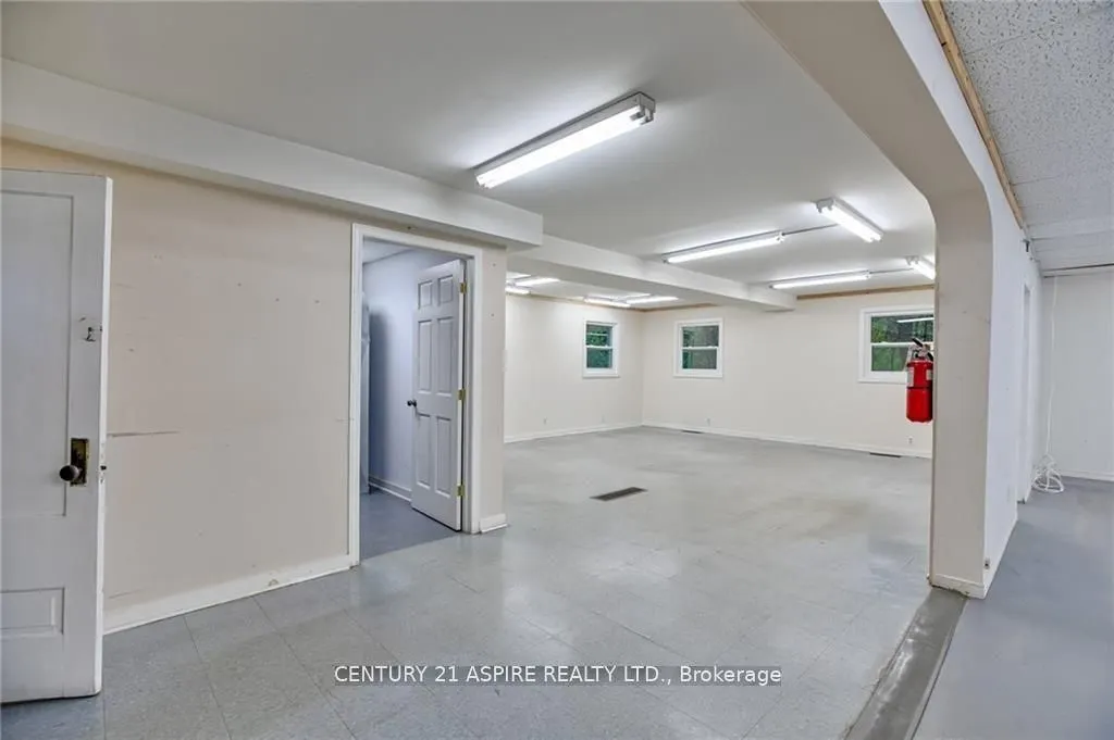 2096 Petawawa Boulevard