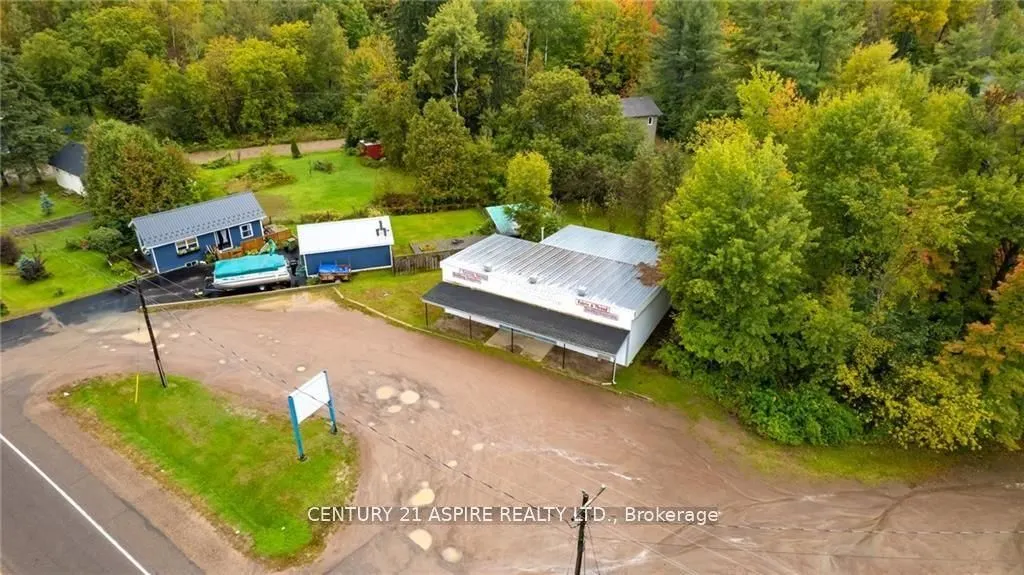 2096 Petawawa Boulevard