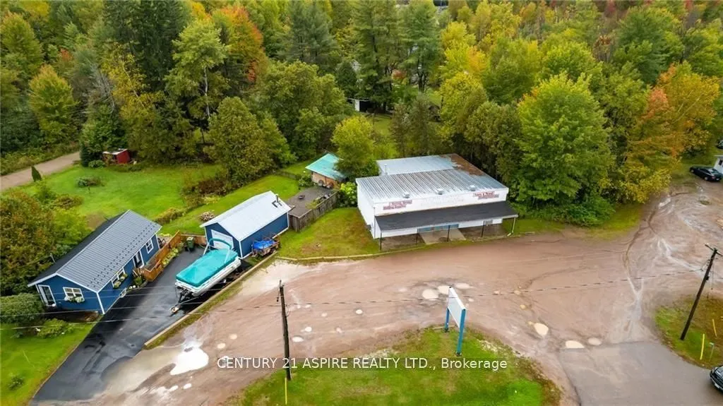 2096 Petawawa Boulevard
