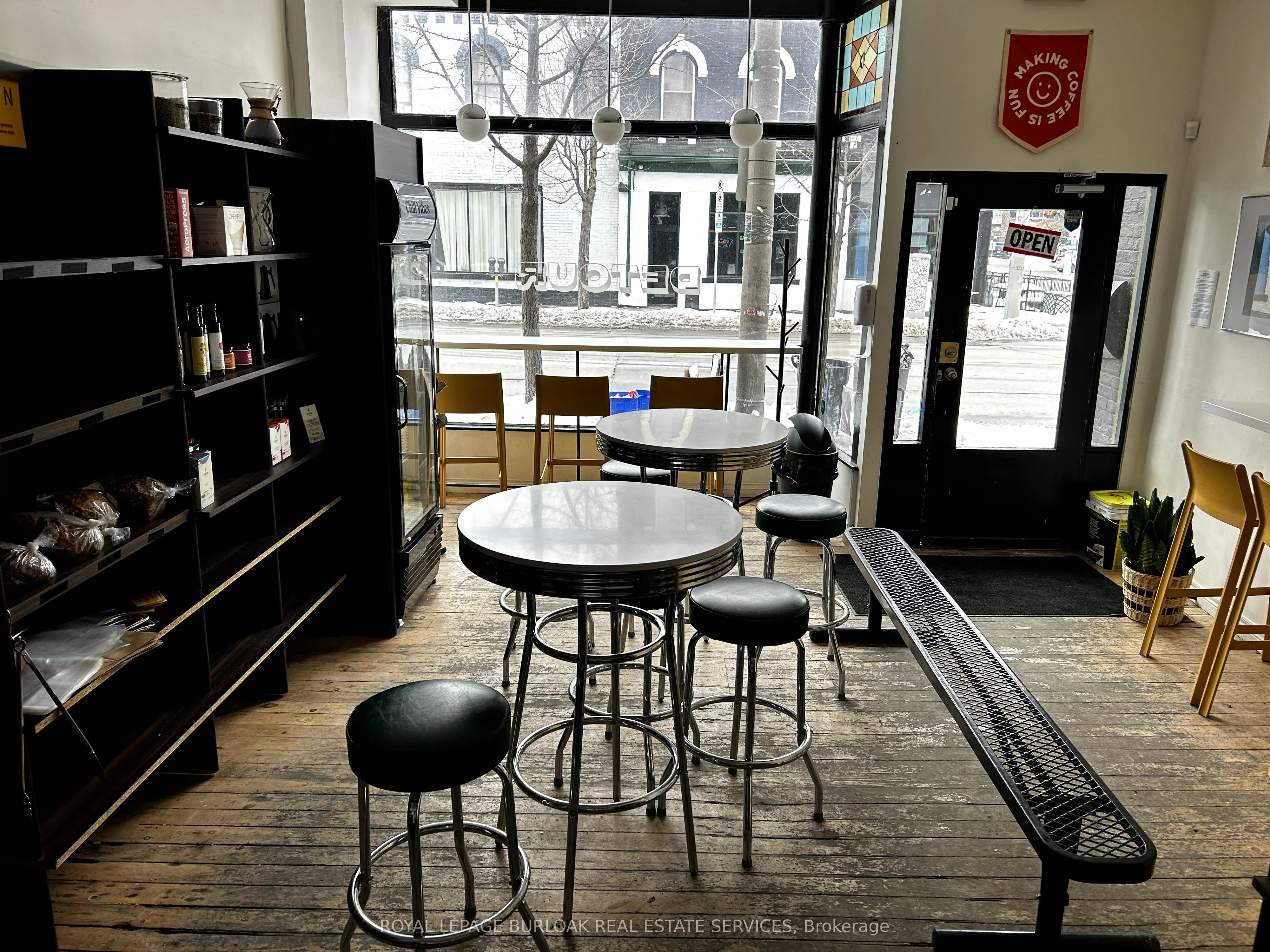 175 John Street S