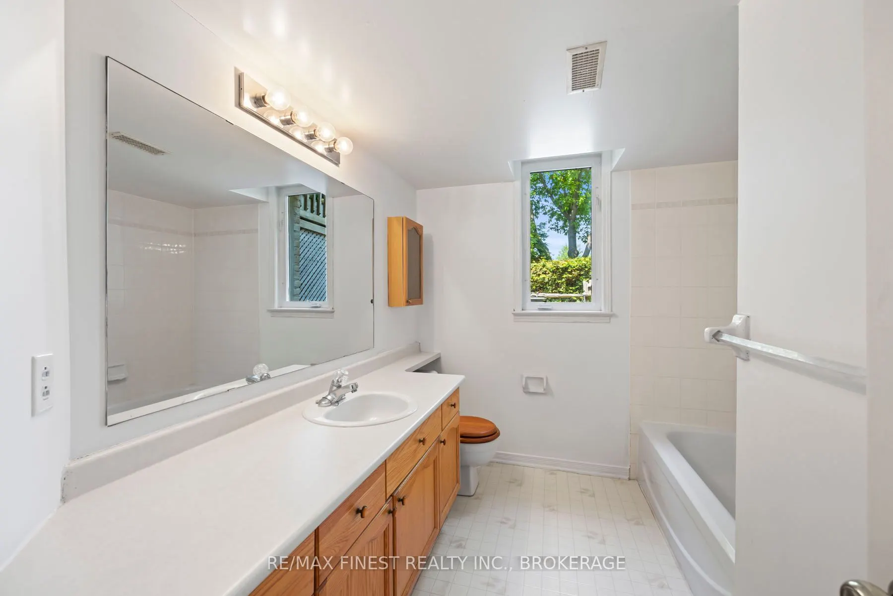 941 MALVERN Terrace