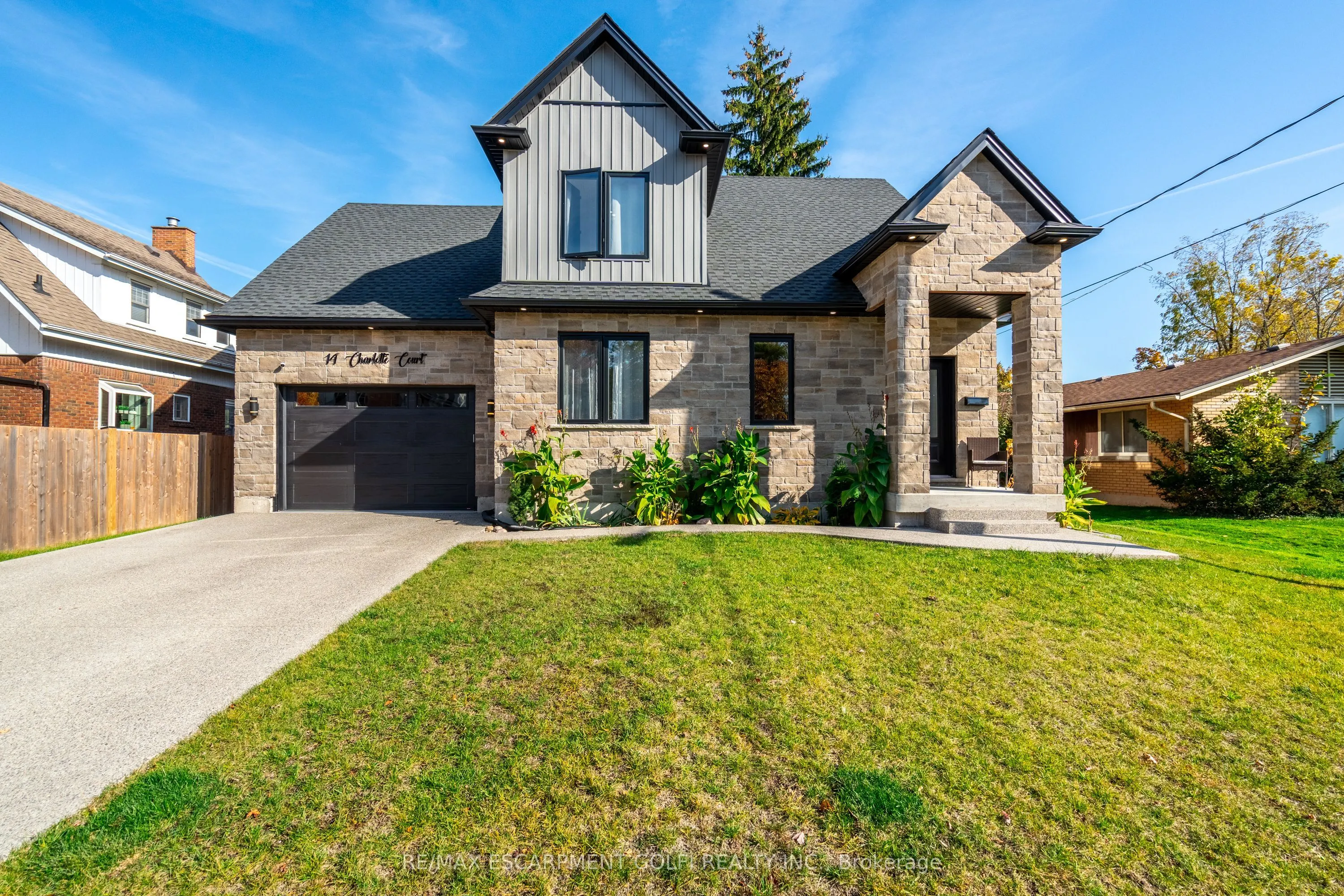 14 Charlotte Court