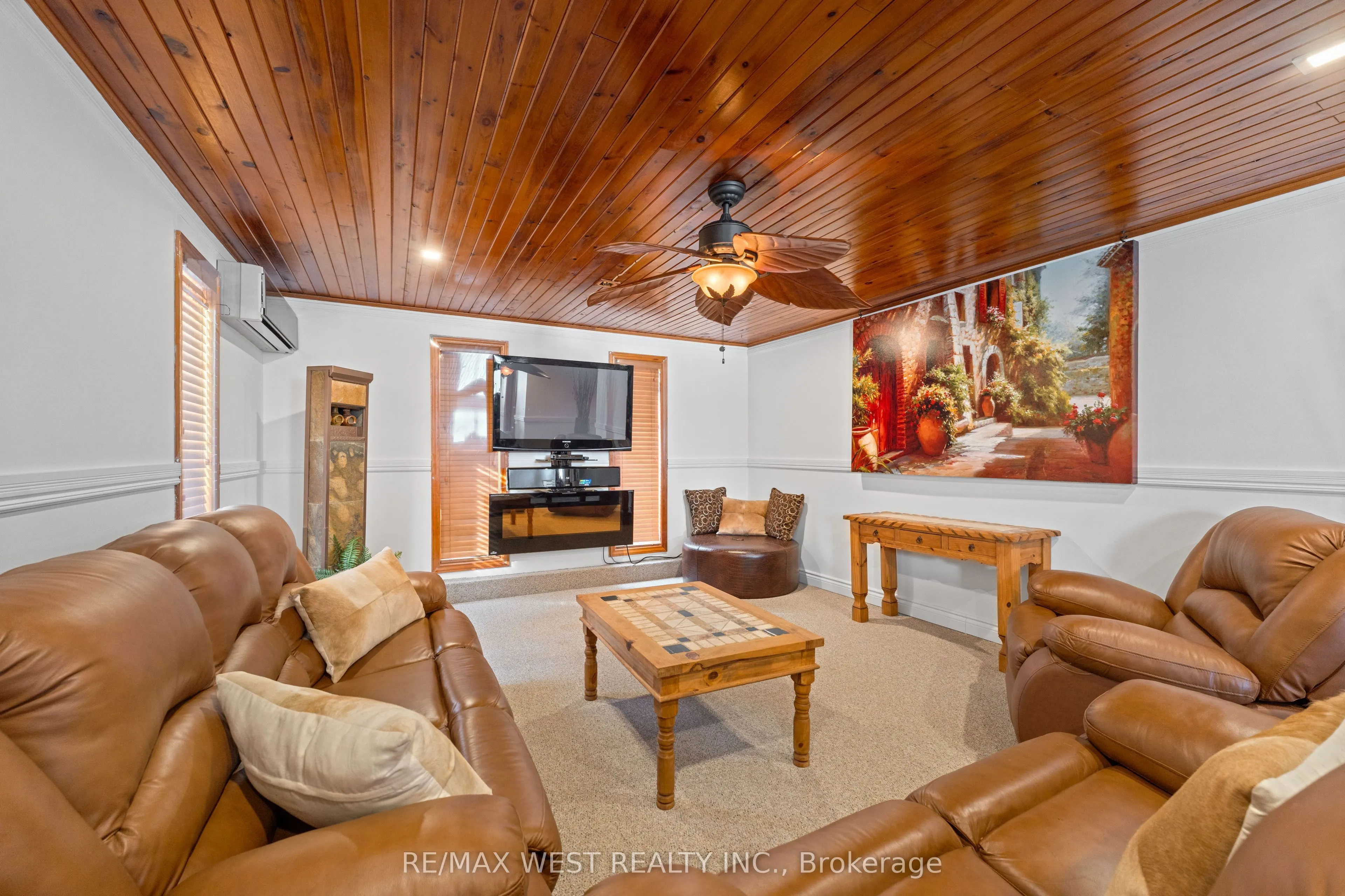 5374 Close Point Road, #15