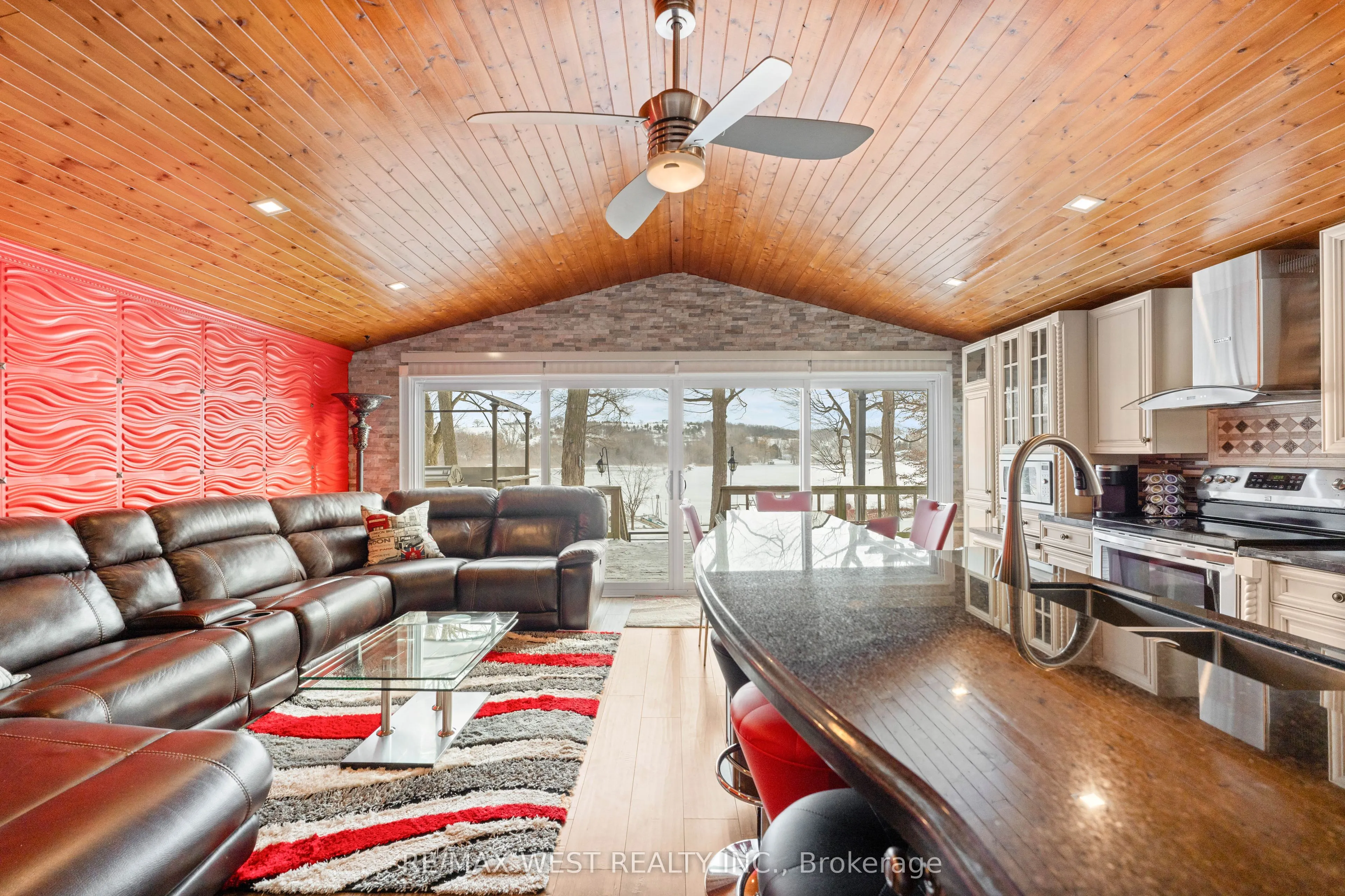 5374 Close Point Road, #15