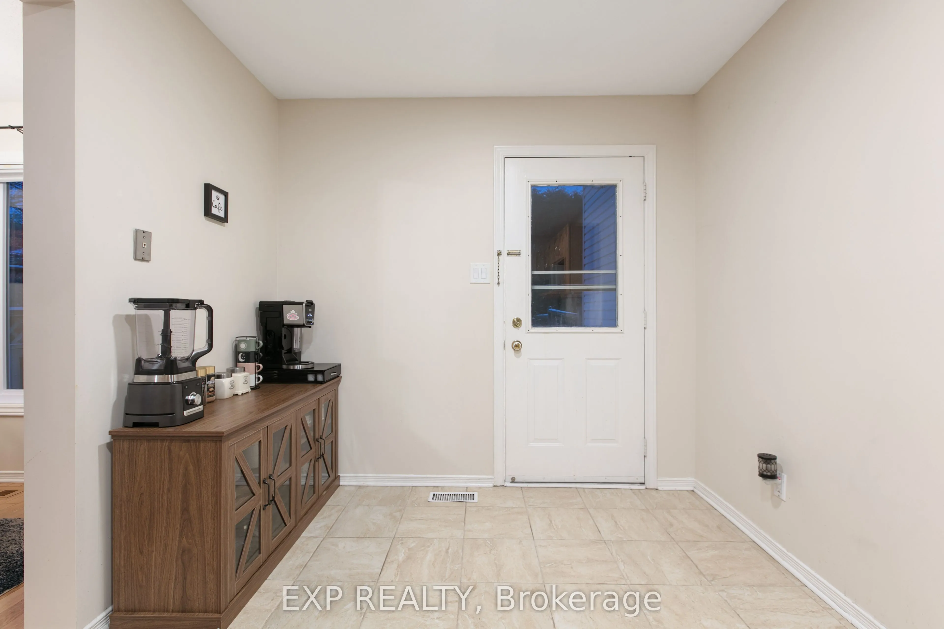 122 Markland Crescent