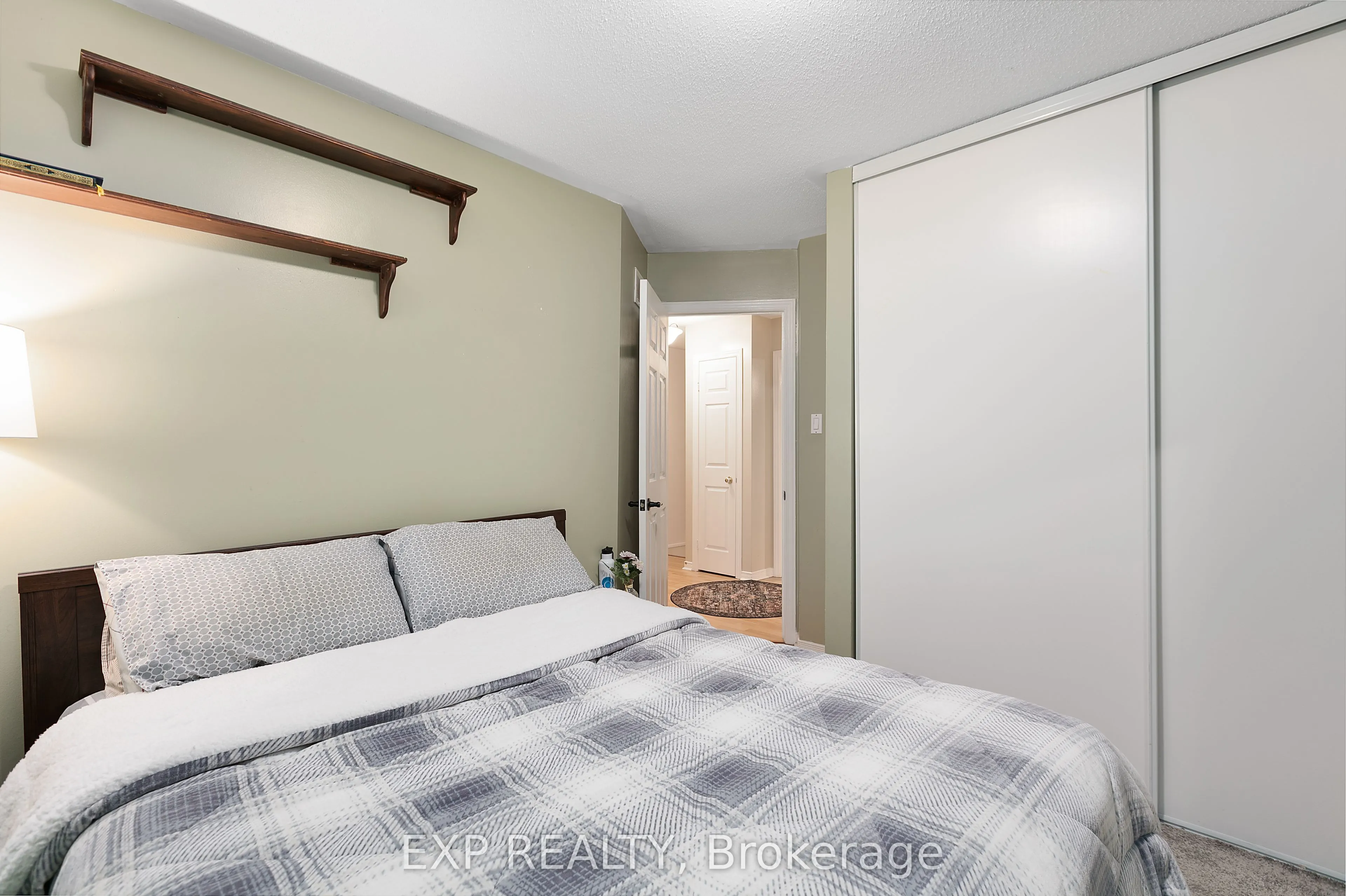 122 Markland Crescent