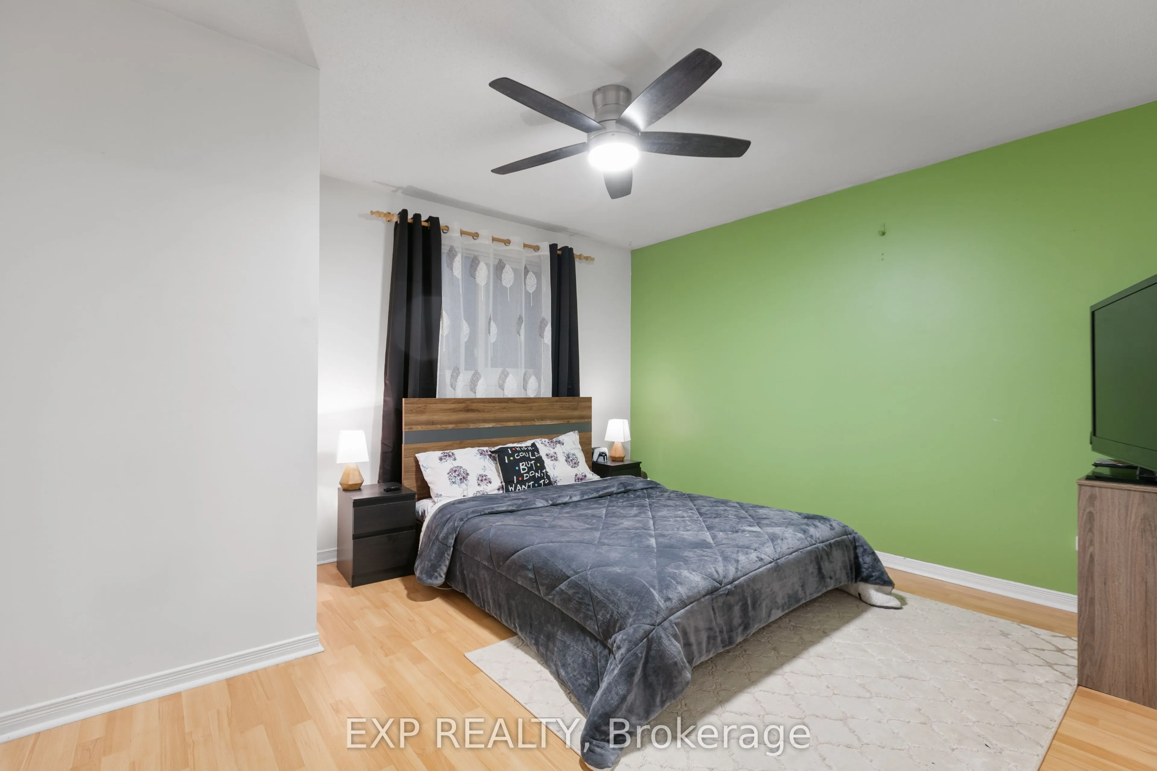 122 Markland Crescent