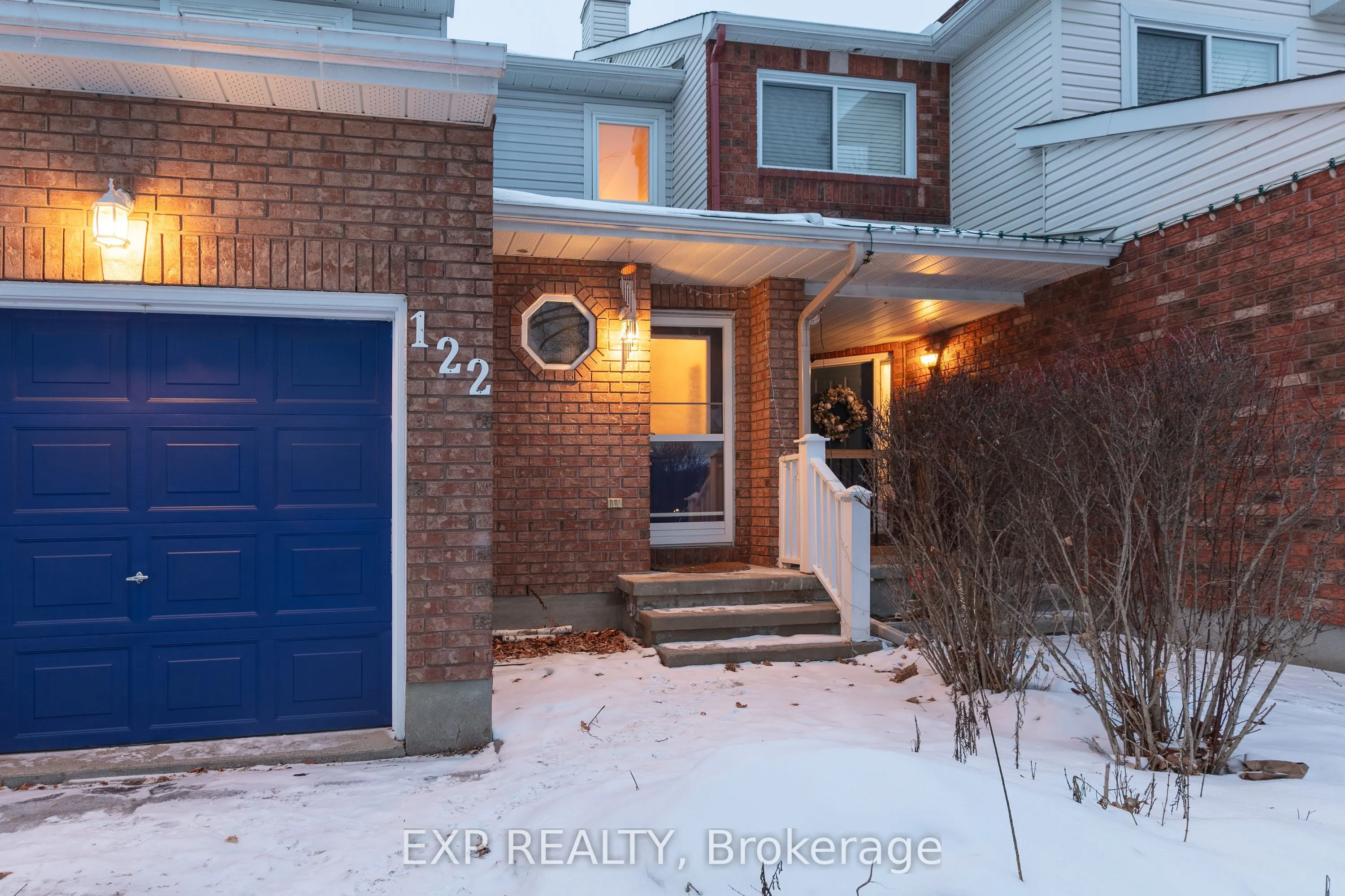 122 Markland Crescent