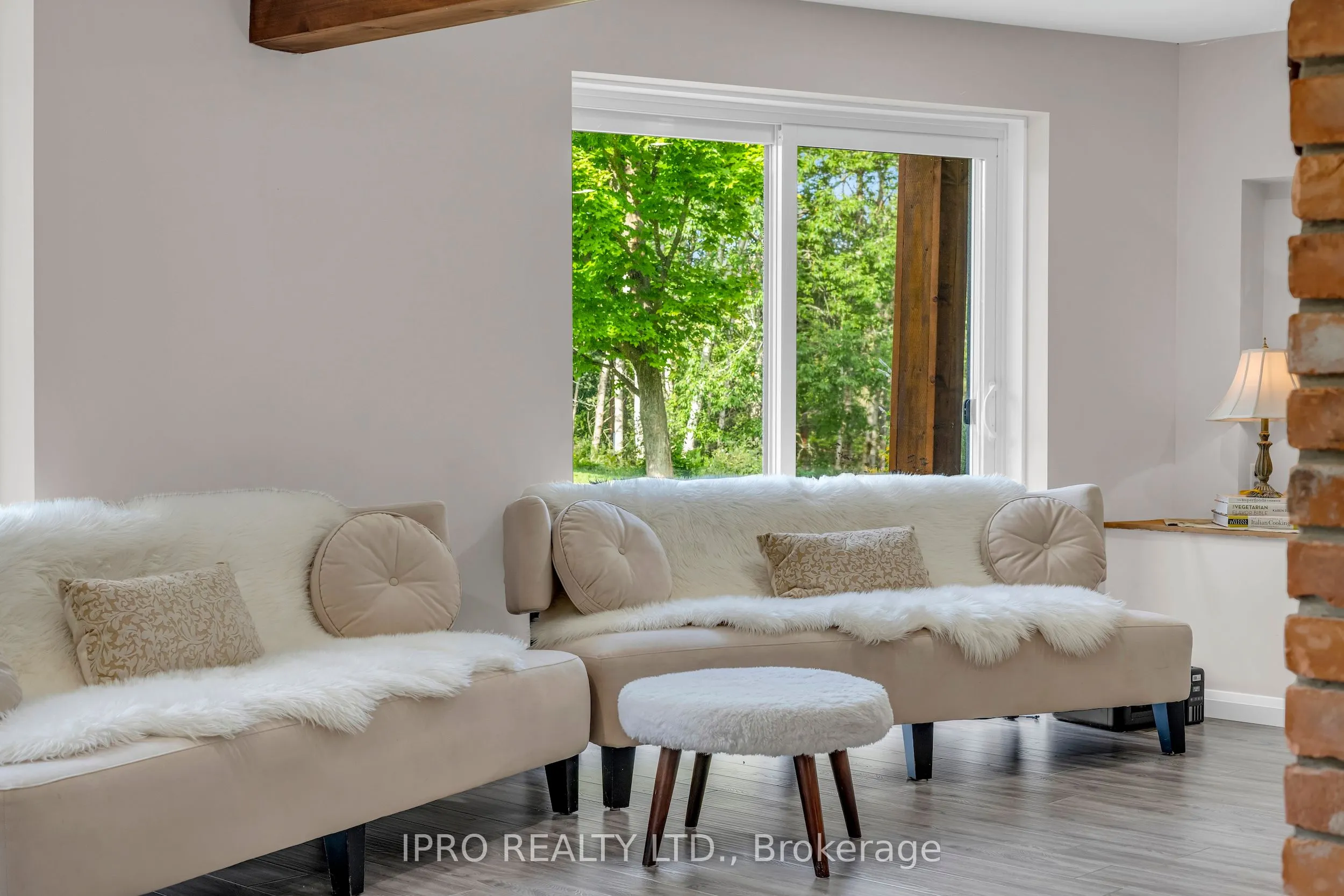 993608 Mono-Adjala Townline