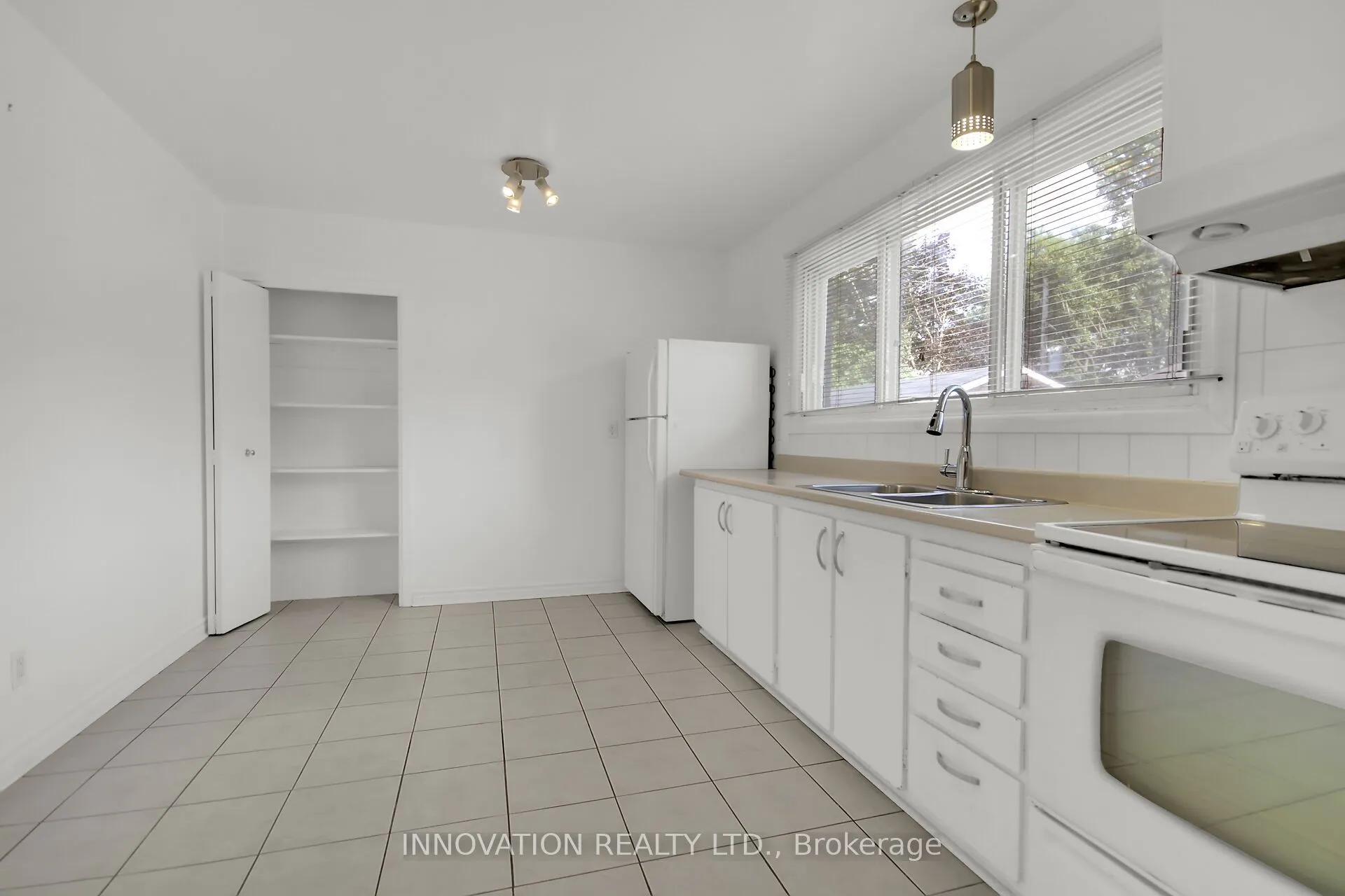 859 Tavistock Road