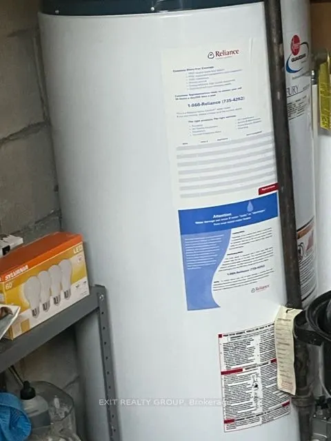 18 Diamond Crescent