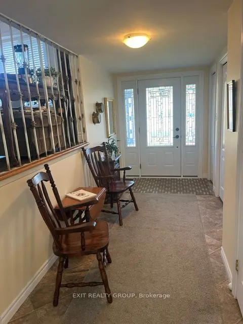 18 Diamond Crescent