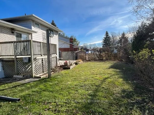 18 Diamond Crescent