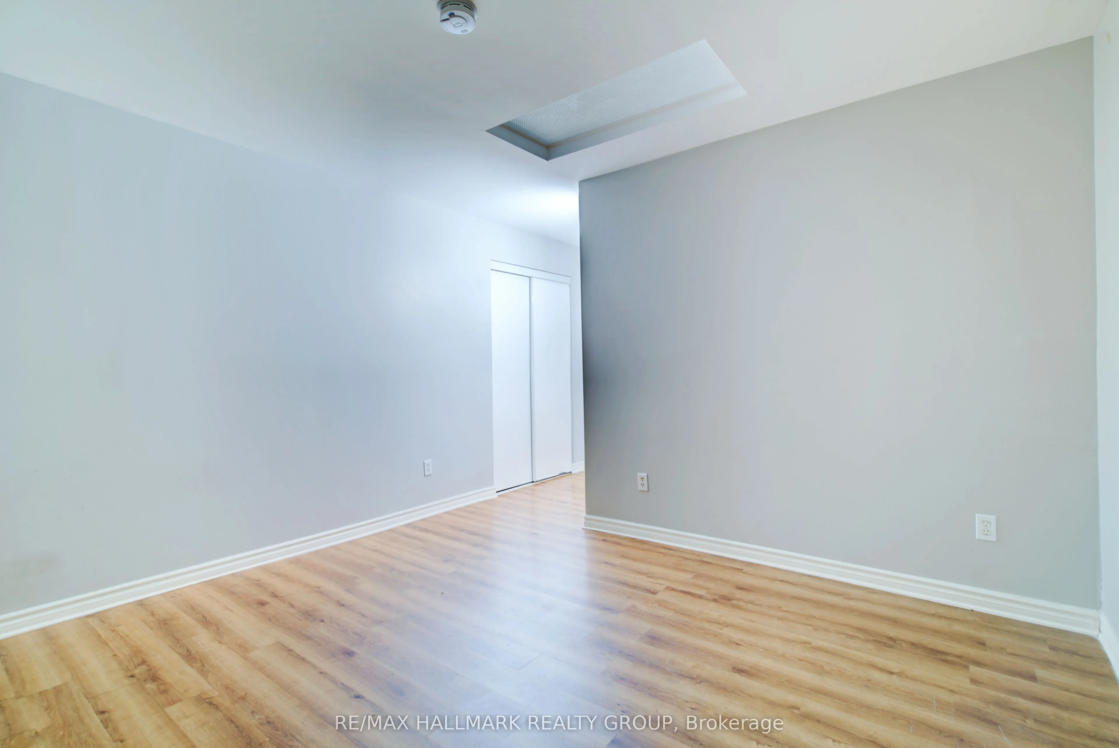 192 King Street W