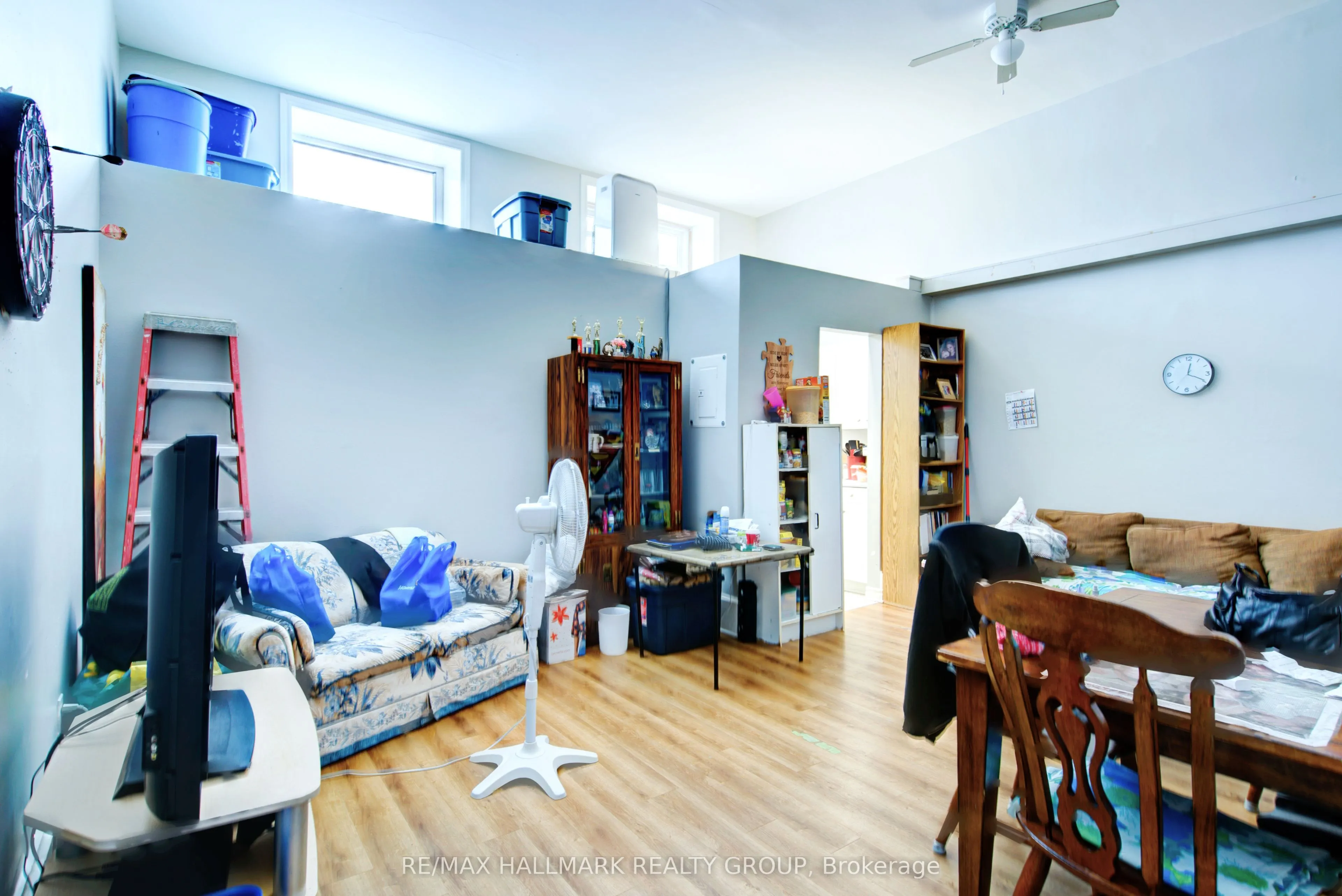 192 King Street W