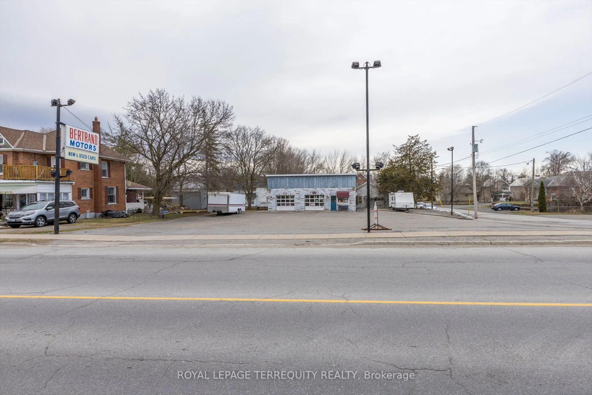 119 Bridge Street W