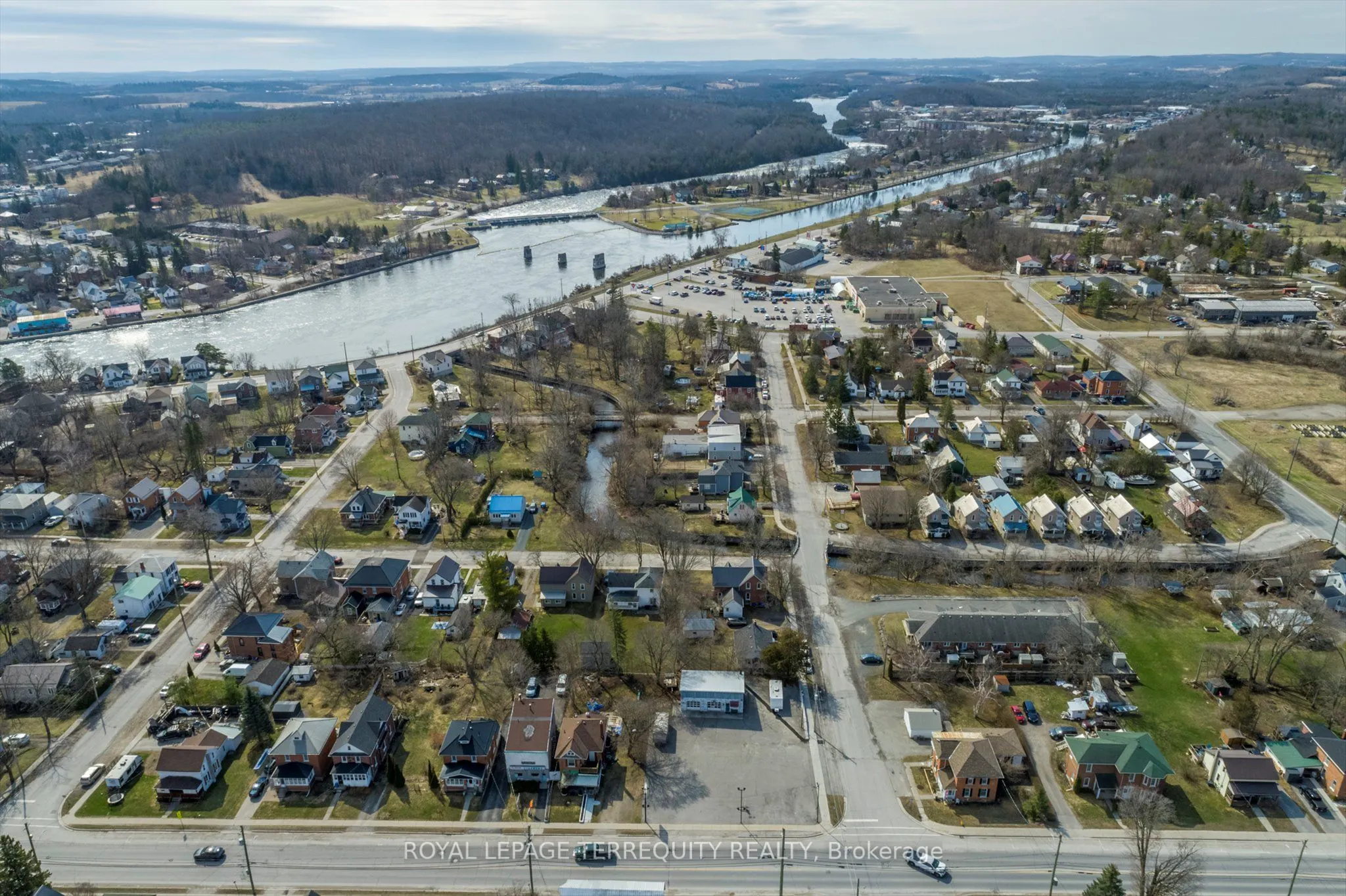 119 Bridge Street W