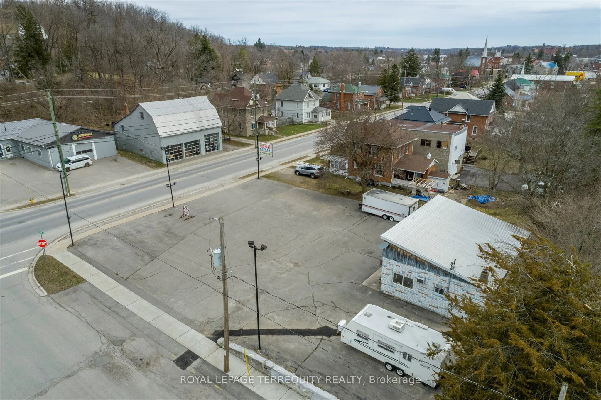 119 Bridge Street W