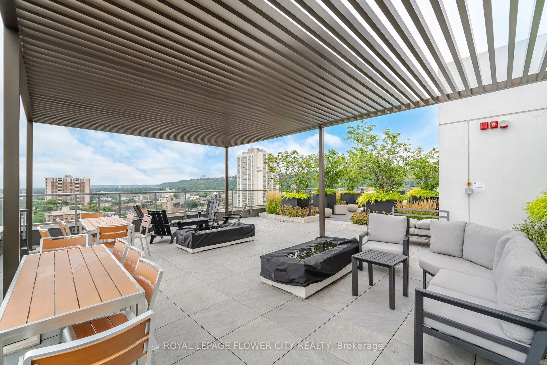 212 King William Street, #604