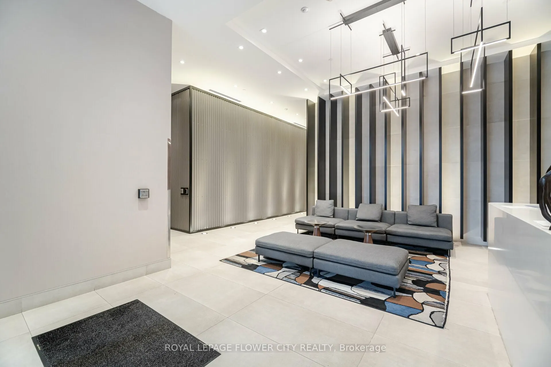 212 King William Street, #604