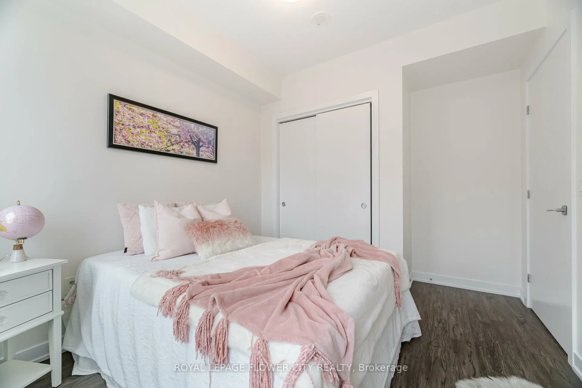 212 King William Street, #604