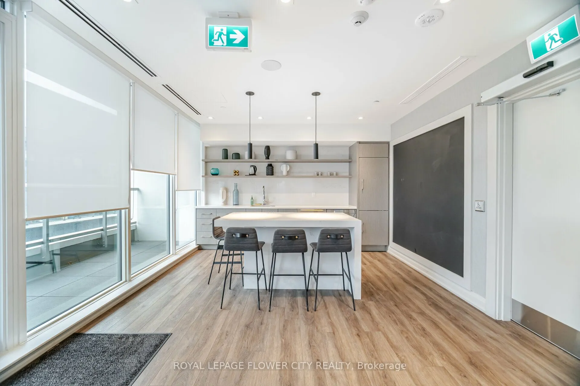 212 King William Street, #604