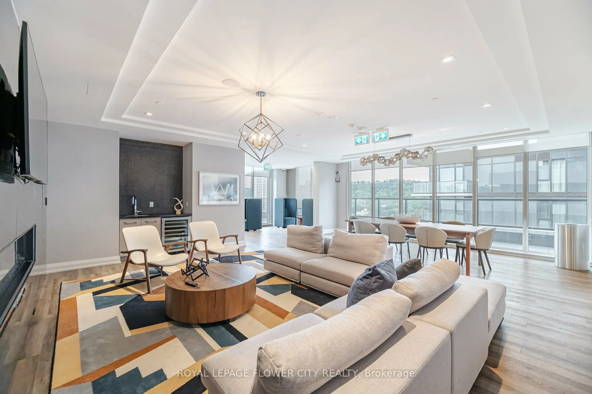 212 King William Street, #604