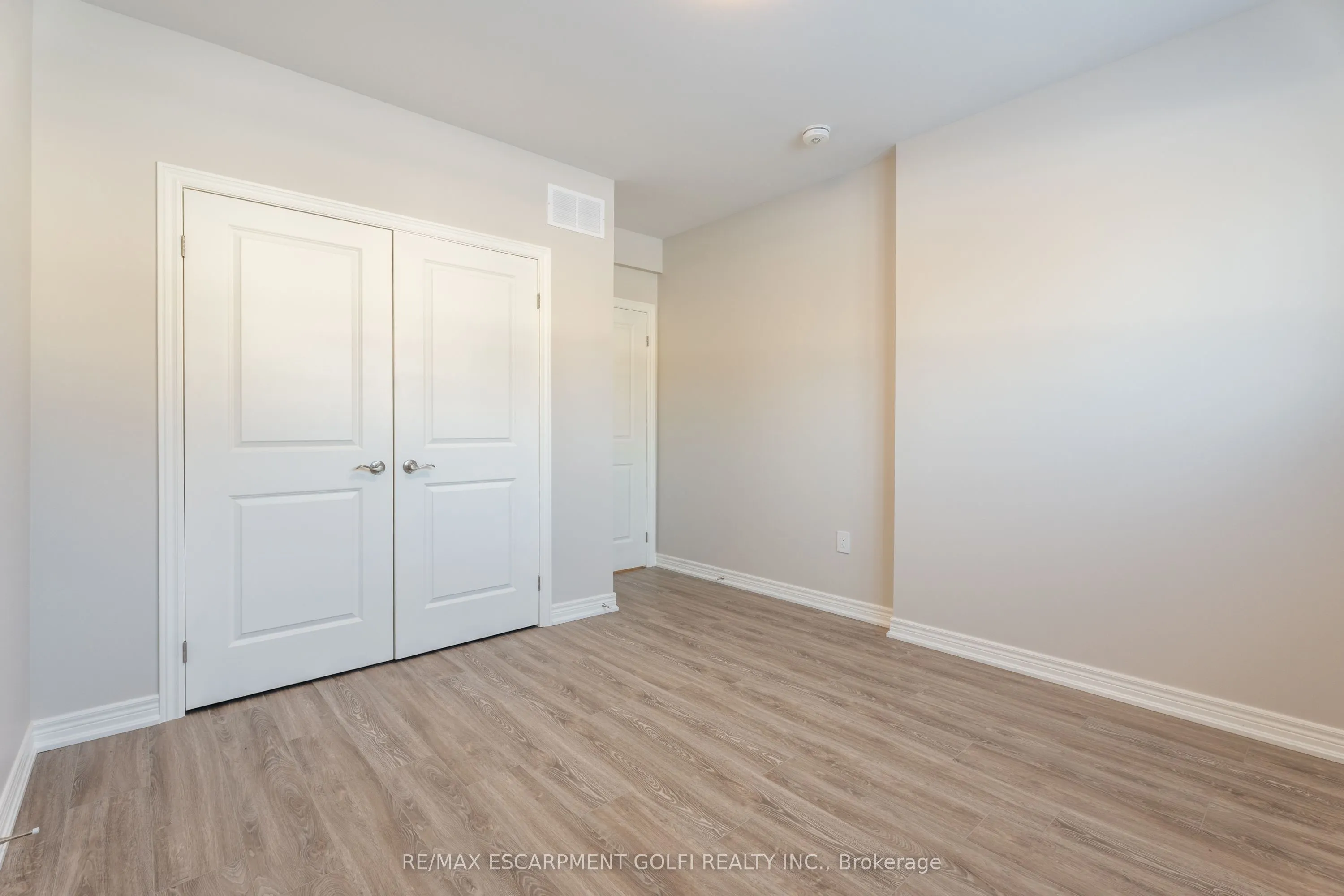 735 Dominion Road