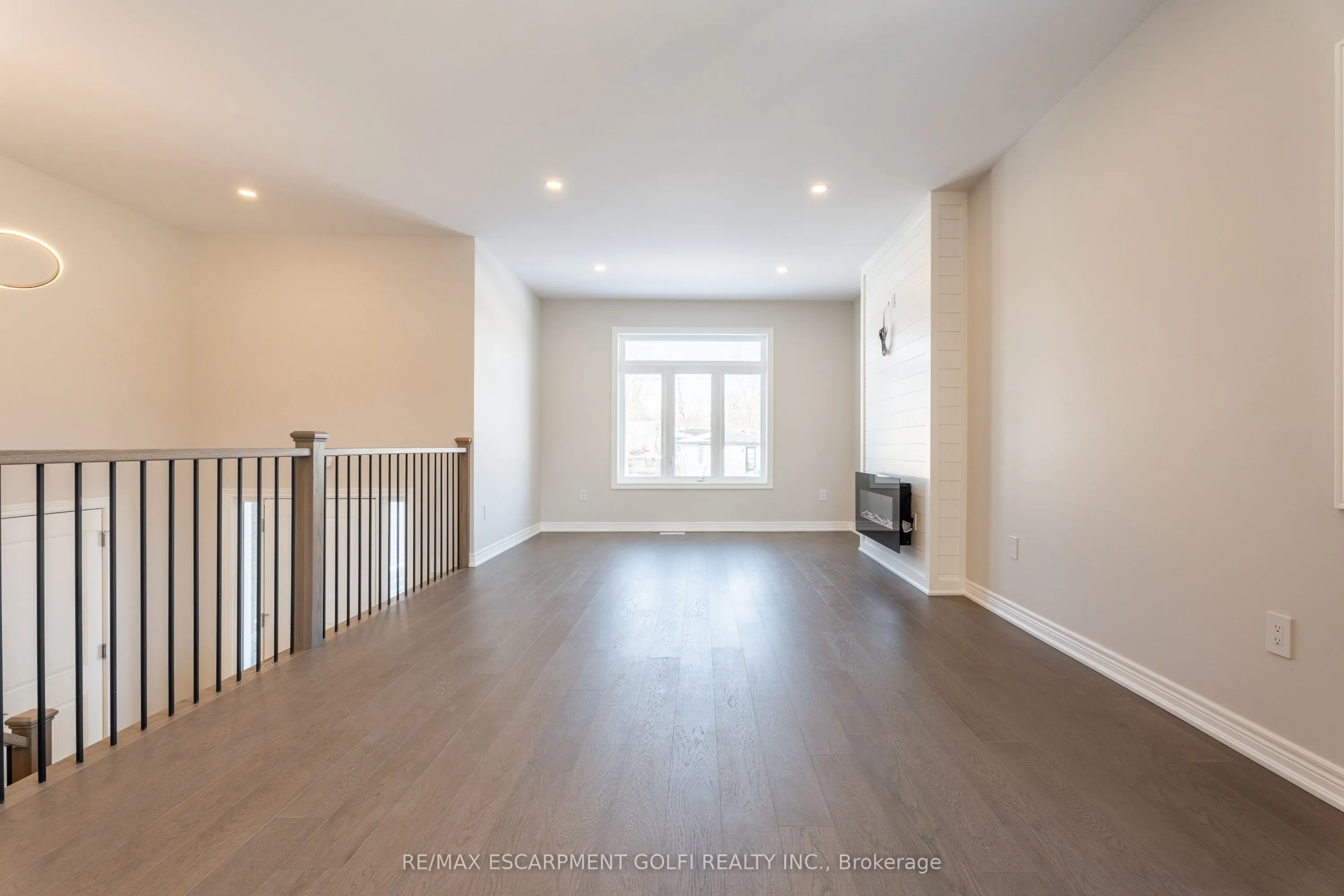735 Dominion Road