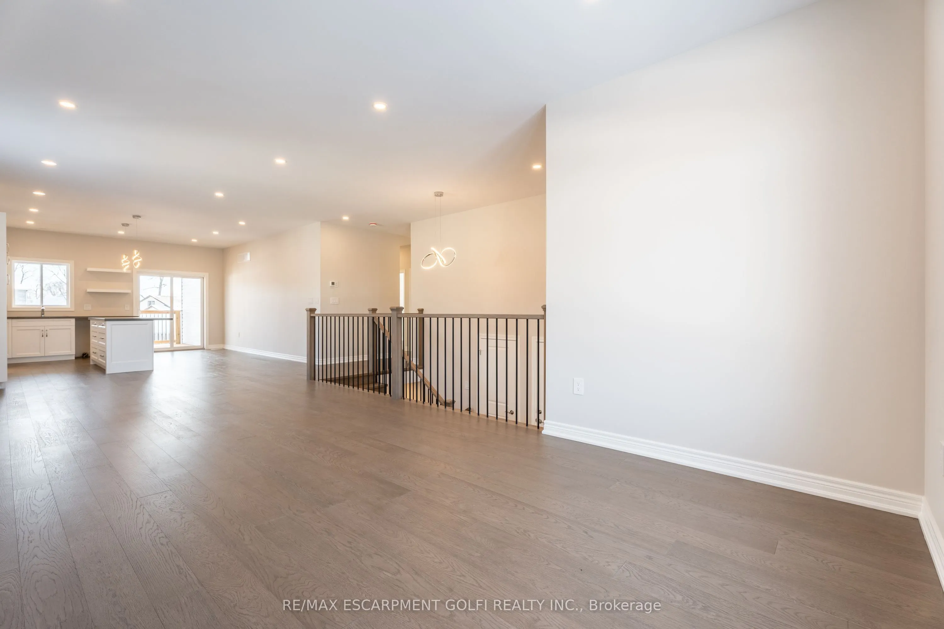 735 Dominion Road