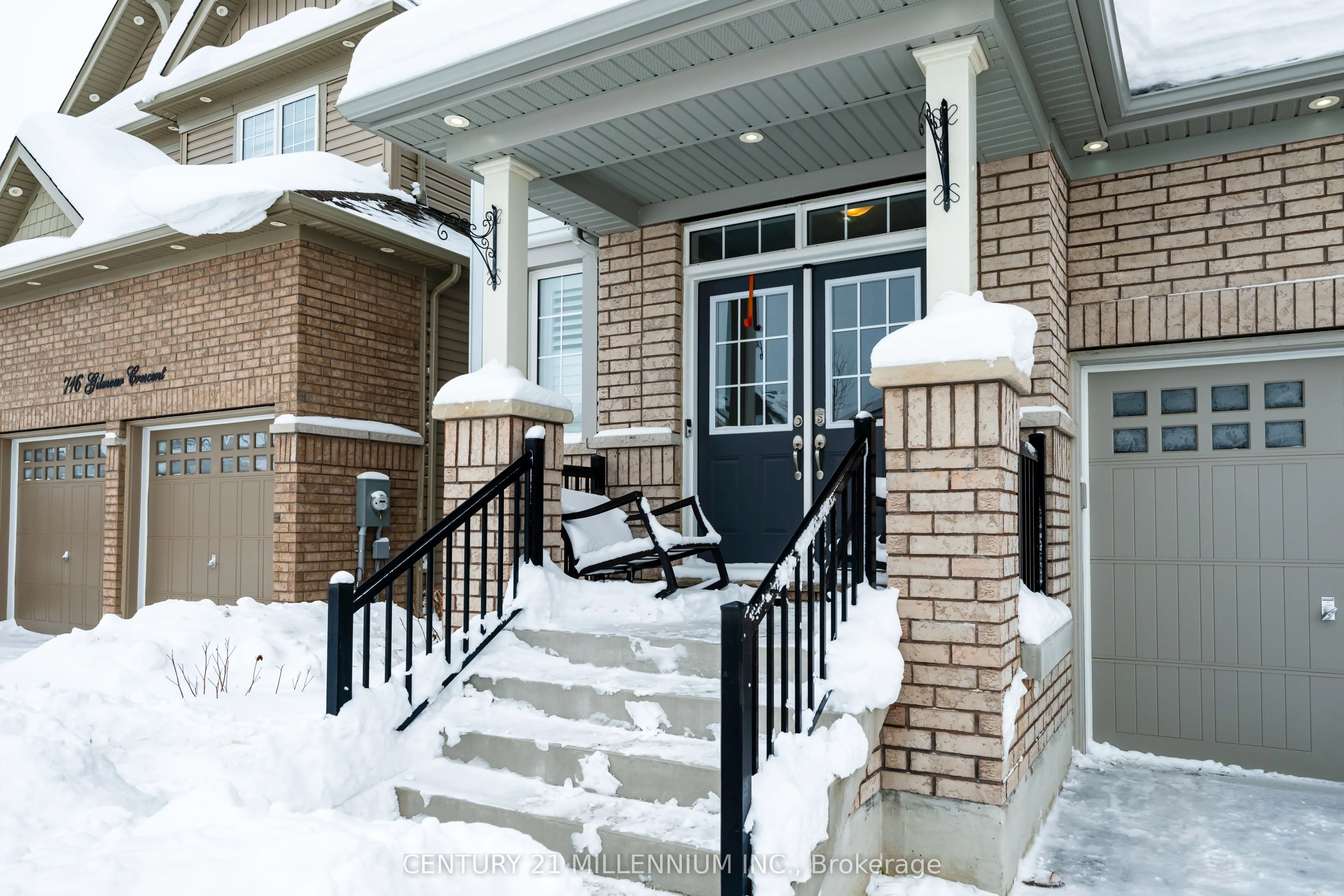 712 Gilmour Crescent