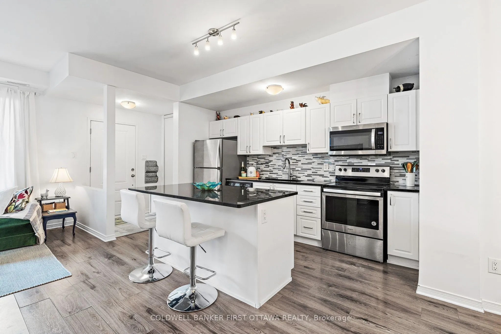 365 Haliburton Heights, #F