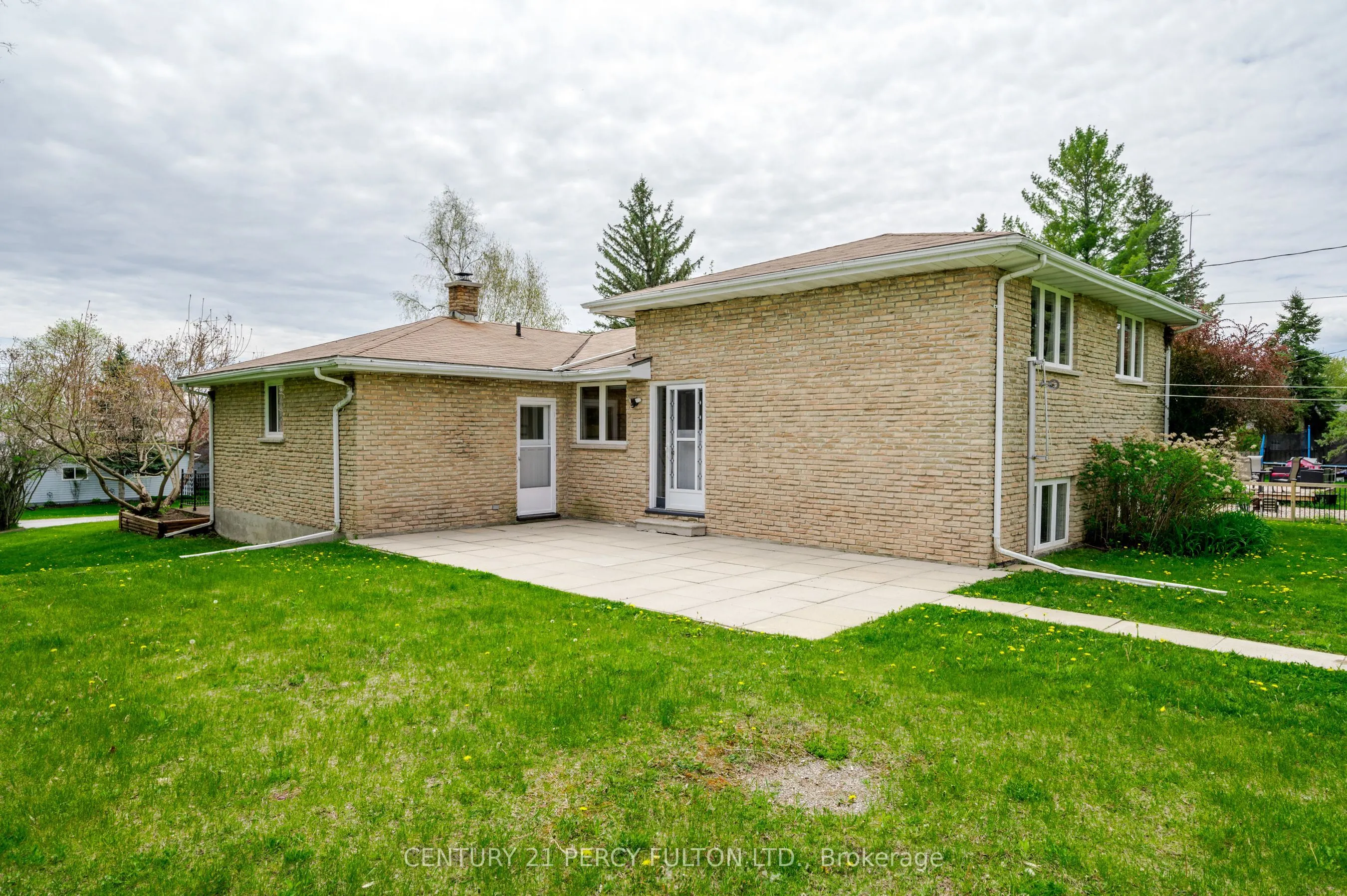 169 Victoria Drive