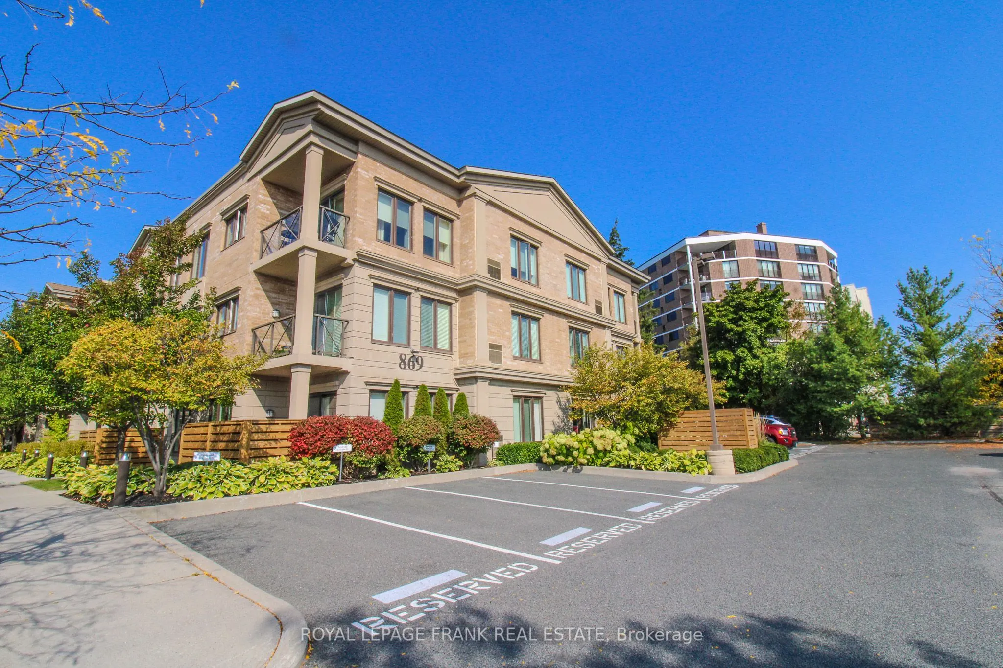869 Clonsilla Avenue #110