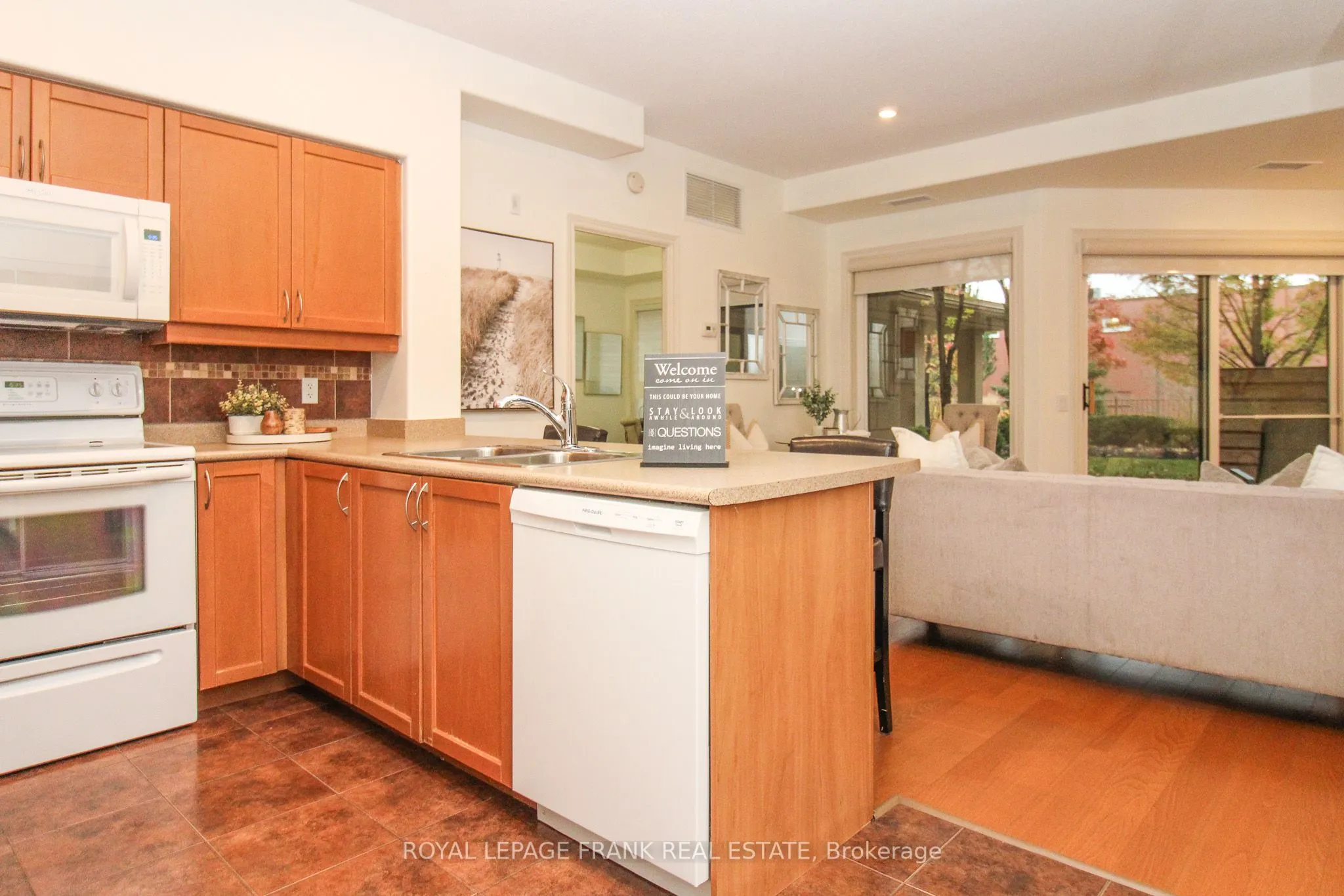 869 Clonsilla Avenue #110