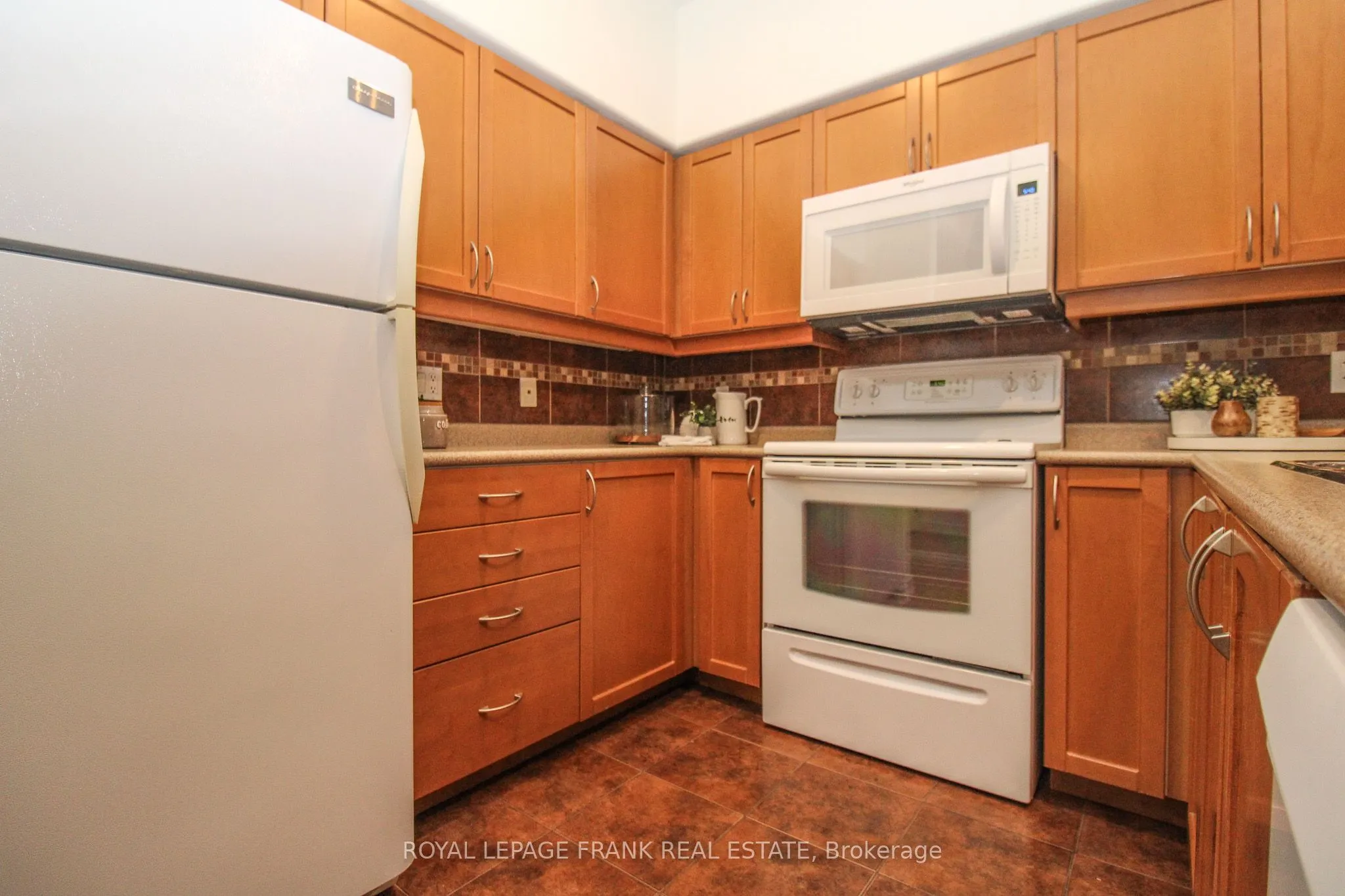 869 Clonsilla Avenue #110