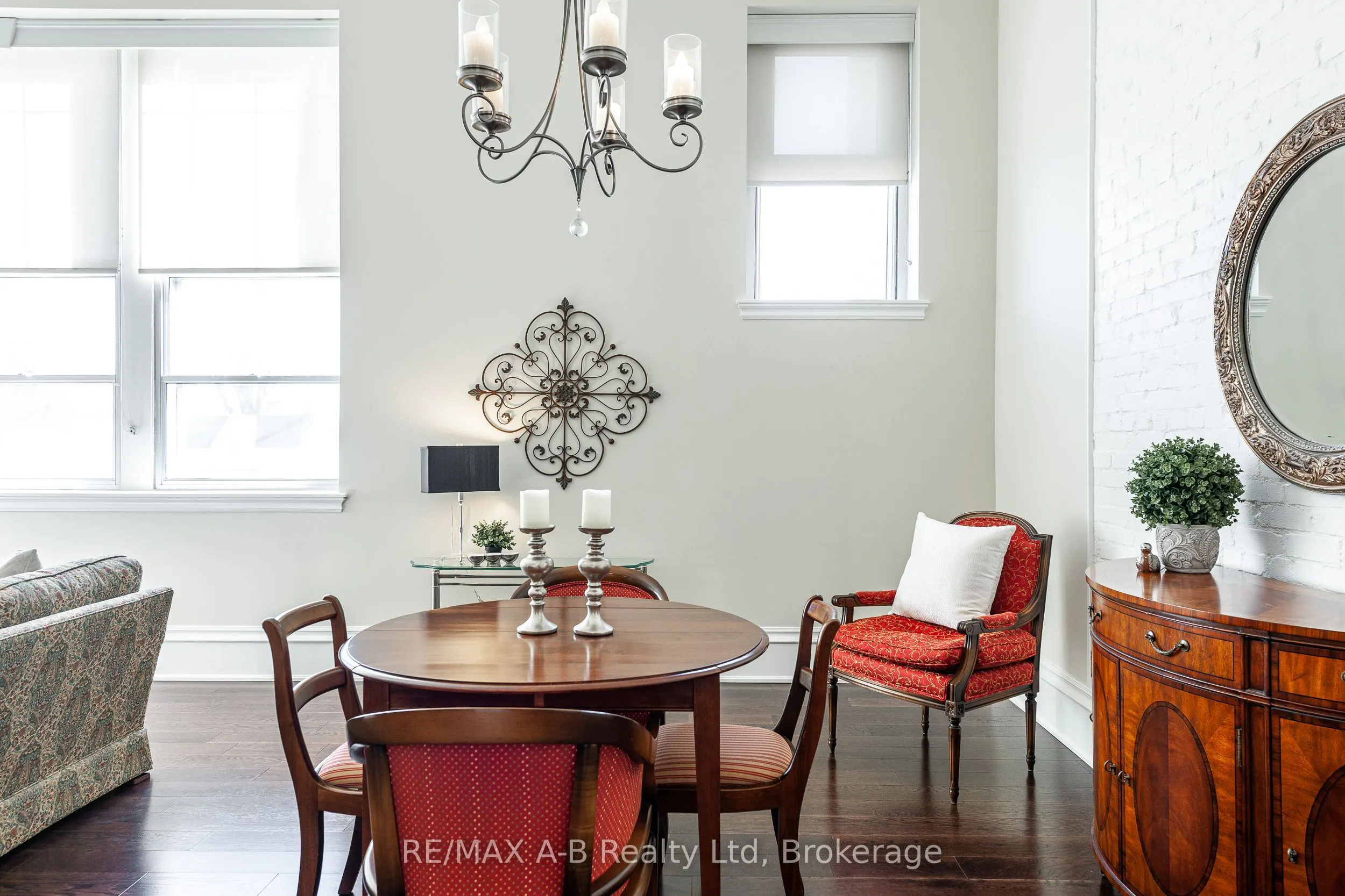 189 ELIZABETH Street, #2F