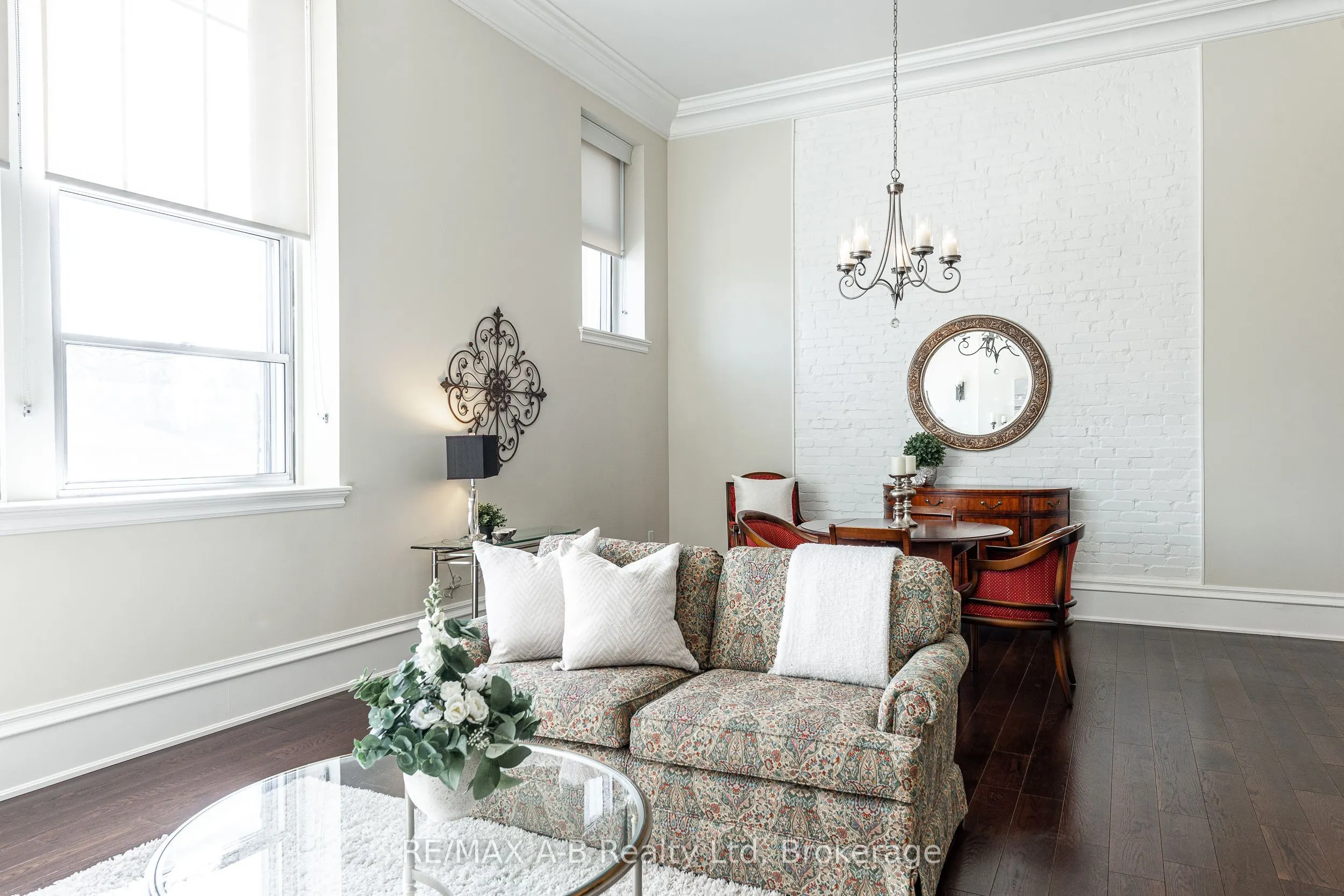 189 ELIZABETH Street, #2F
