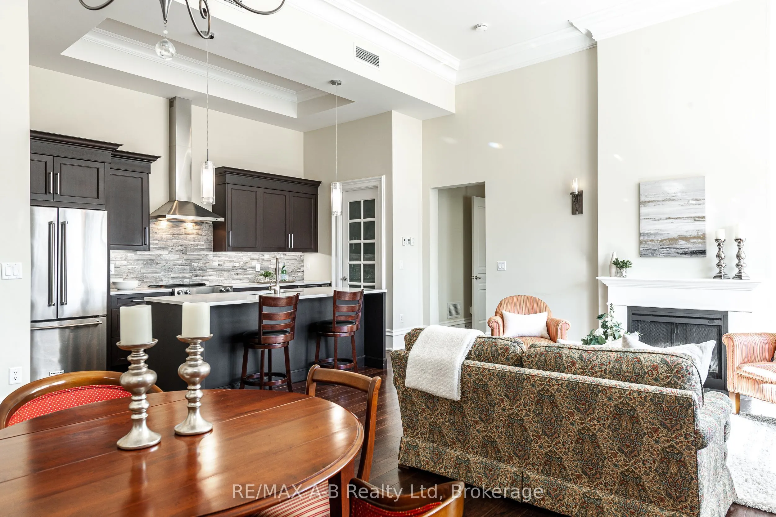 189 ELIZABETH Street, #2F