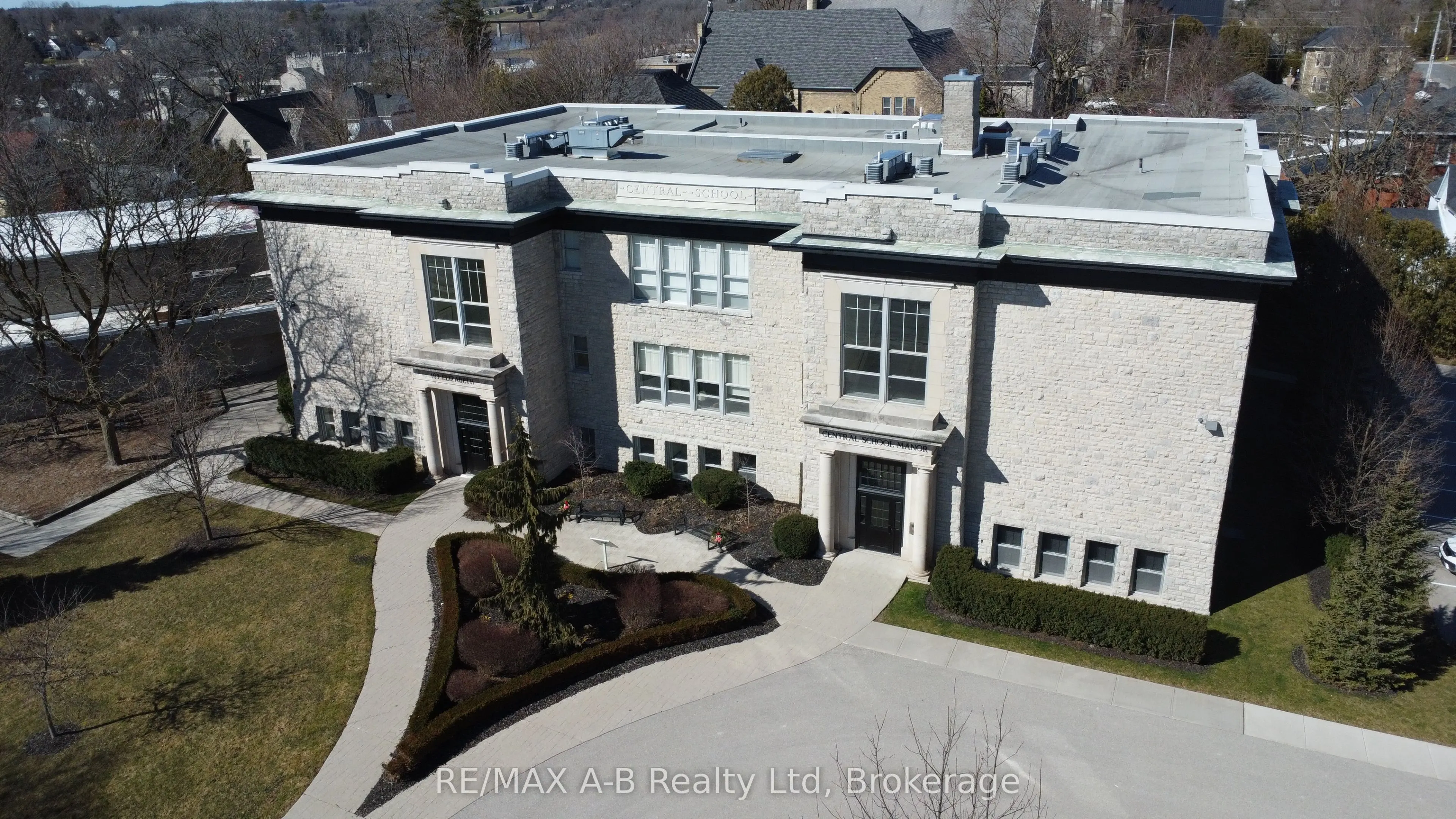 189 ELIZABETH Street, #2F
